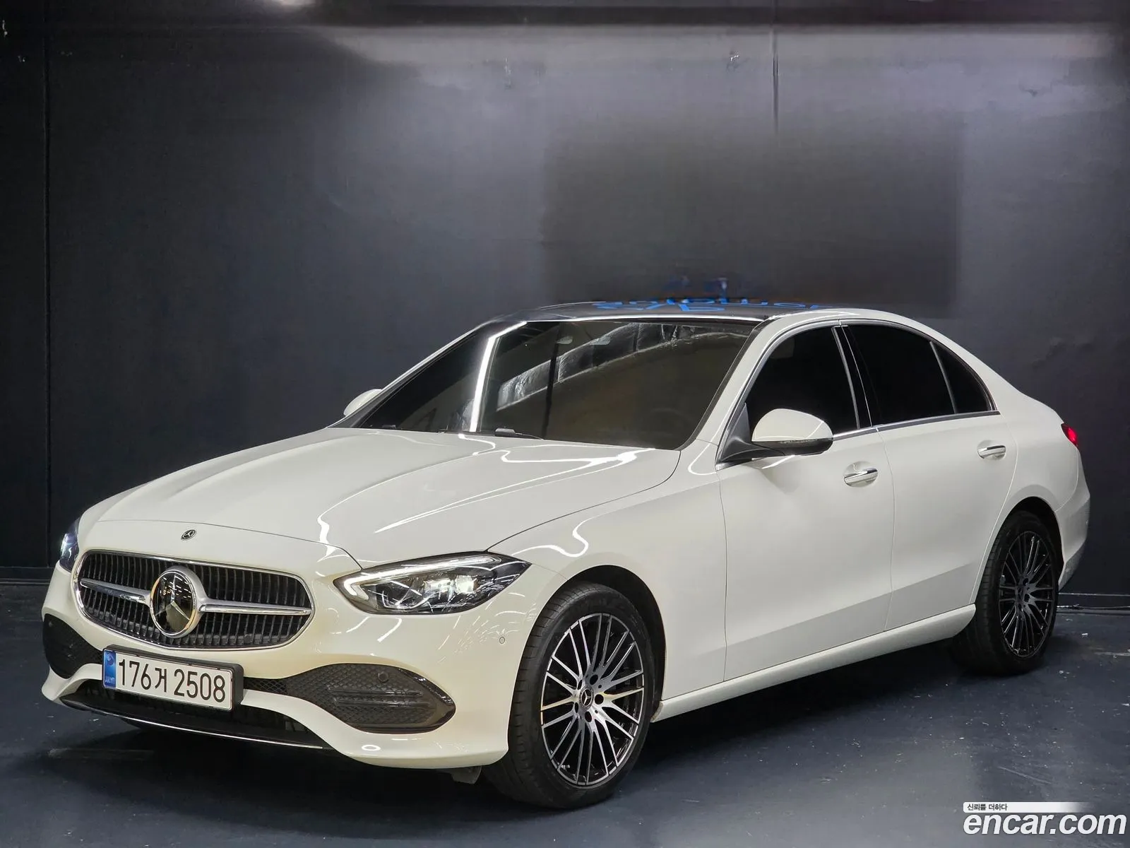 Mercedes-Benz C-Class W206 2025 — 12