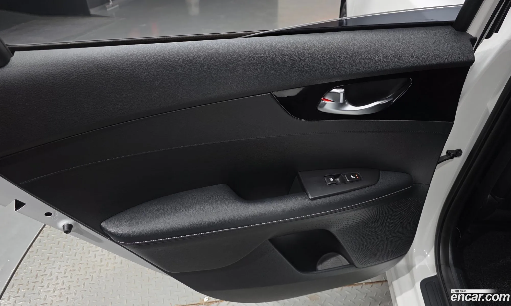 Kia K3 2023 KNAF241BERA181126 — 27