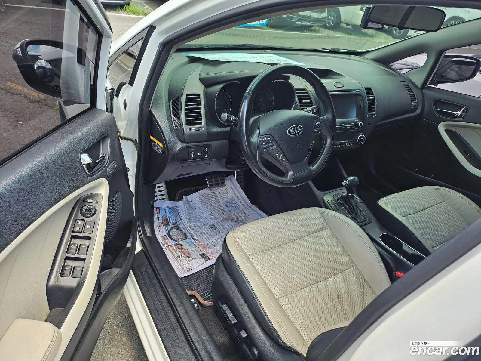 Kia K3 2013 — 2