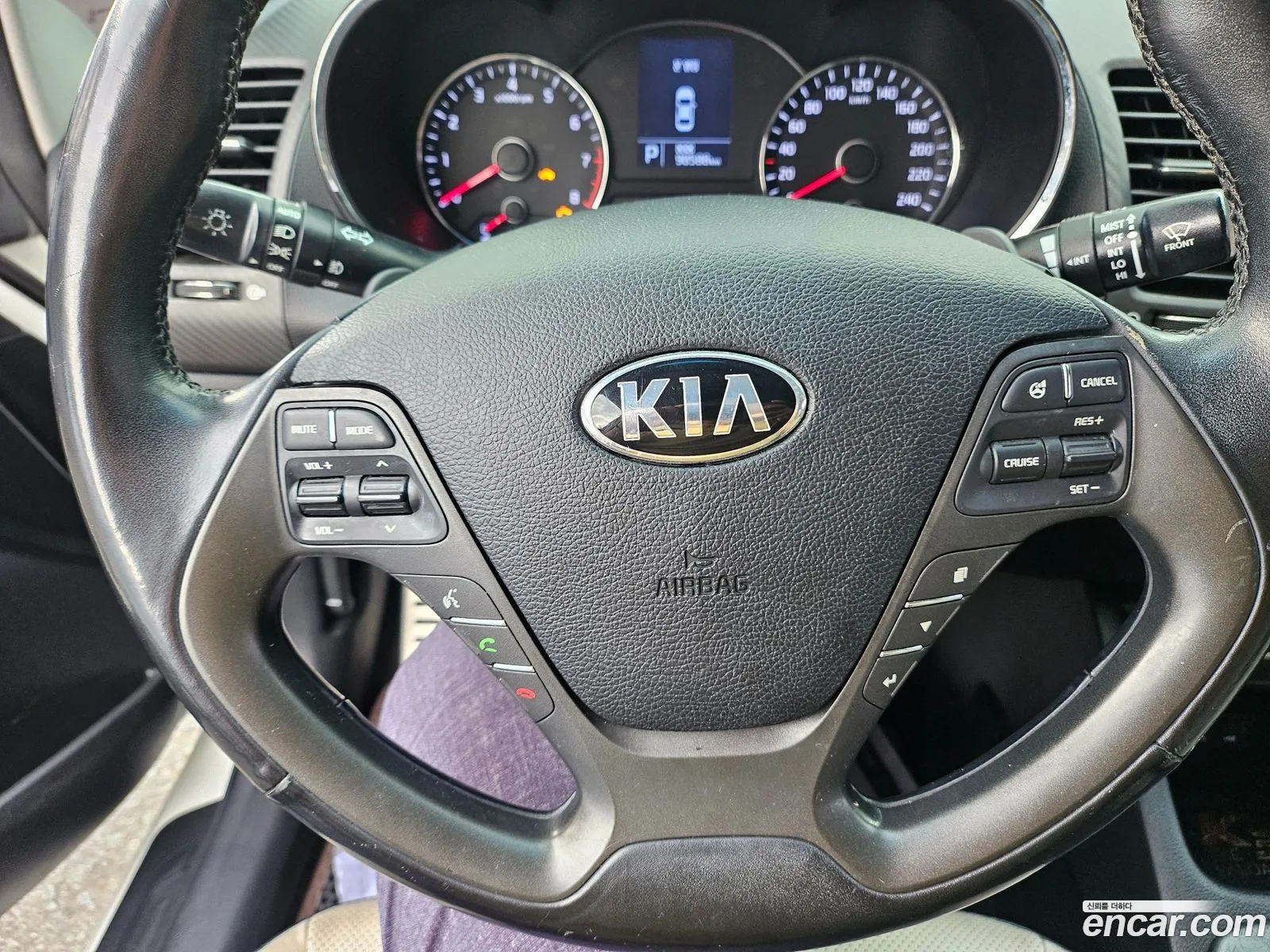 Kia K3 2013 — 11