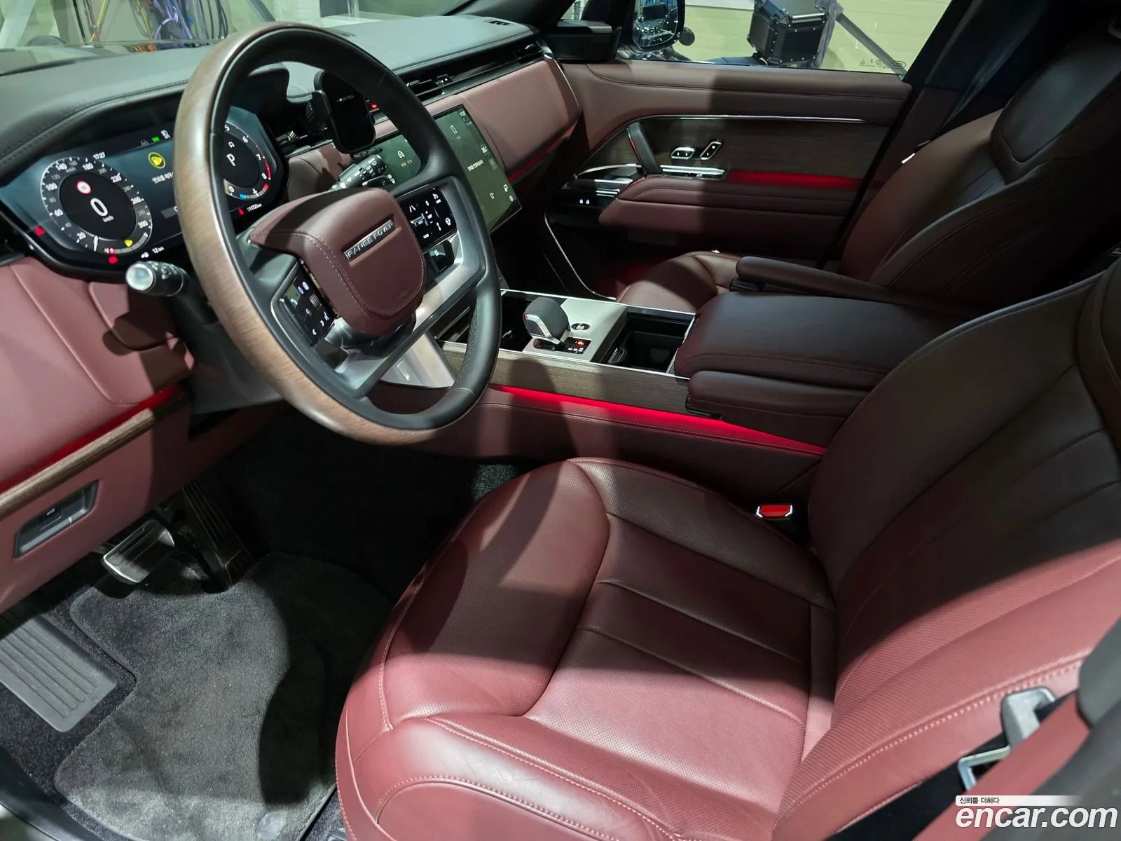 Land Rover Range Rover 2024 — 3