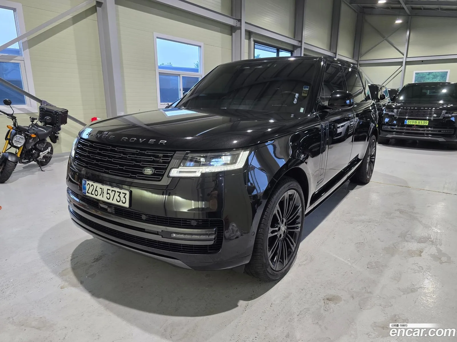Land Rover Range Rover 2024 — 19