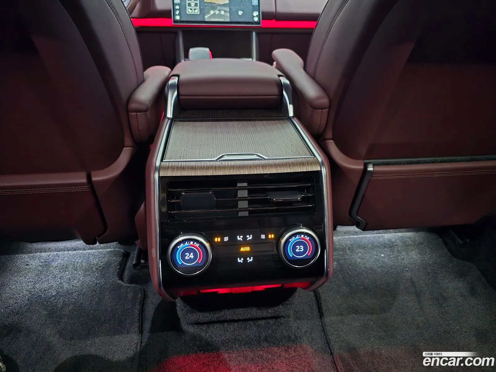 Land Rover Range Rover 2024 — 4