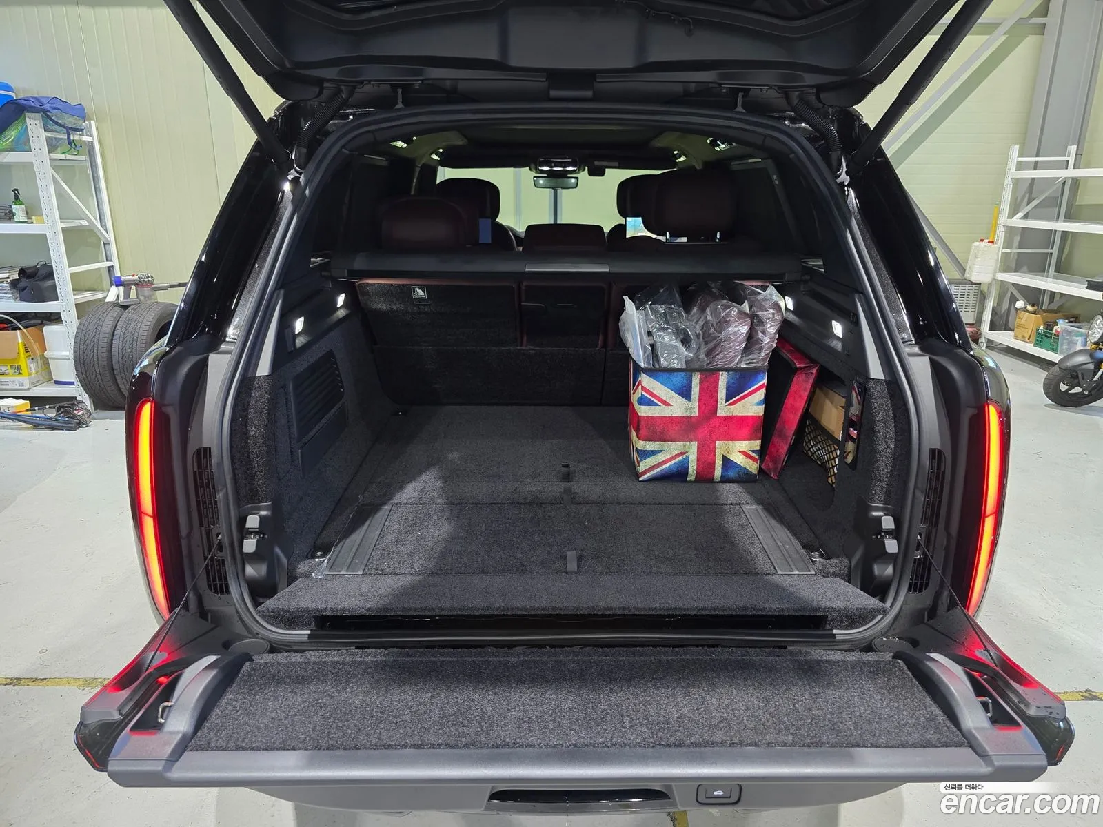 Land Rover Range Rover 2024 — 12