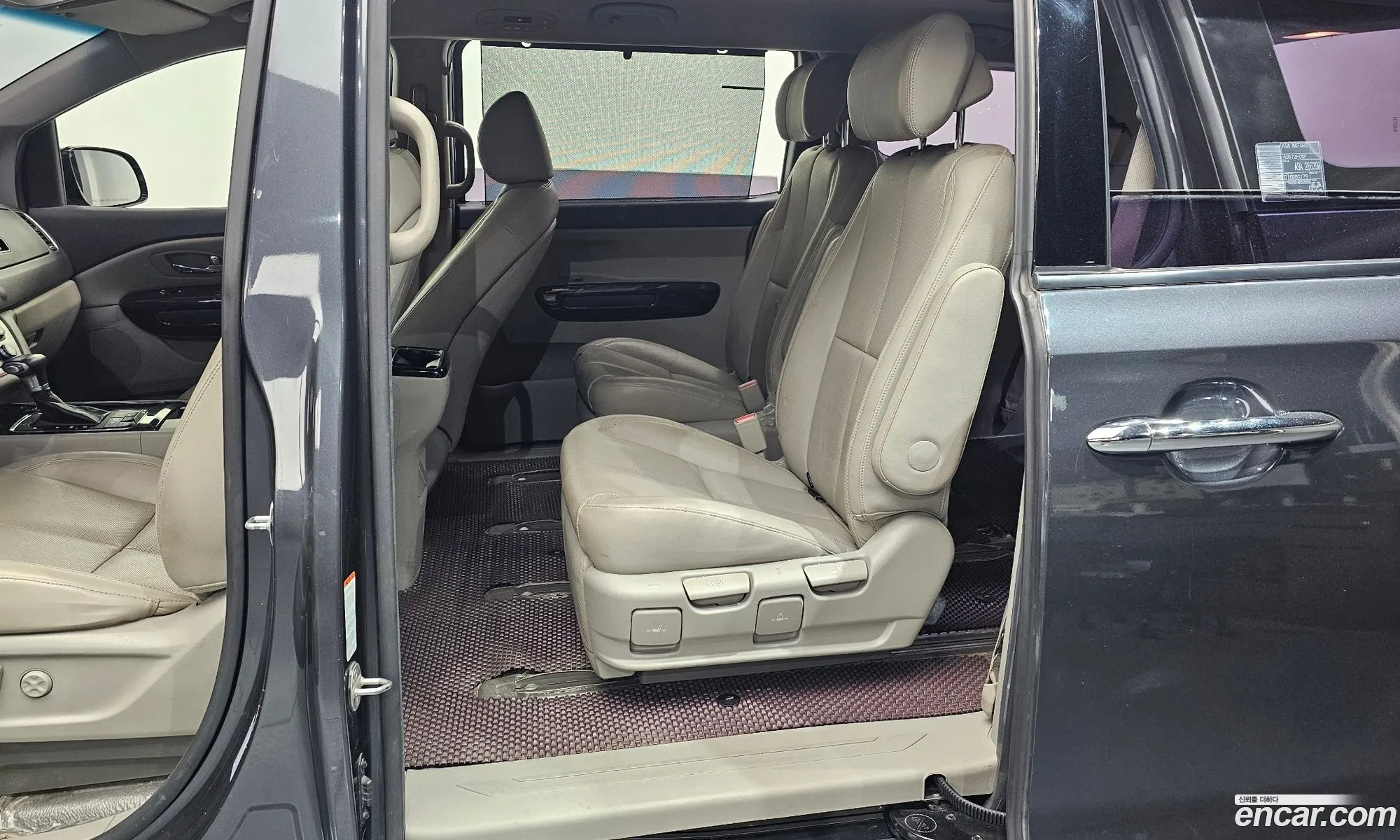 Kia Carnival 2016 — 2
