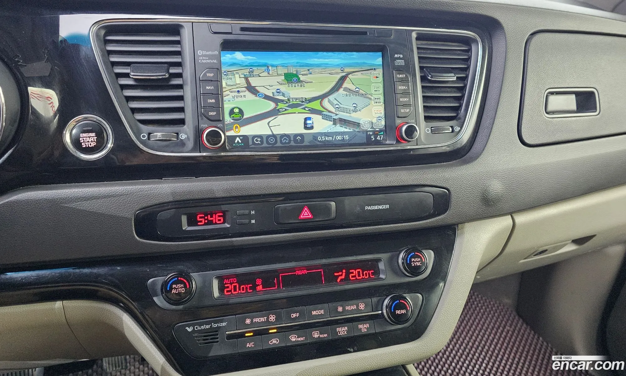Kia Carnival 2016 — 3