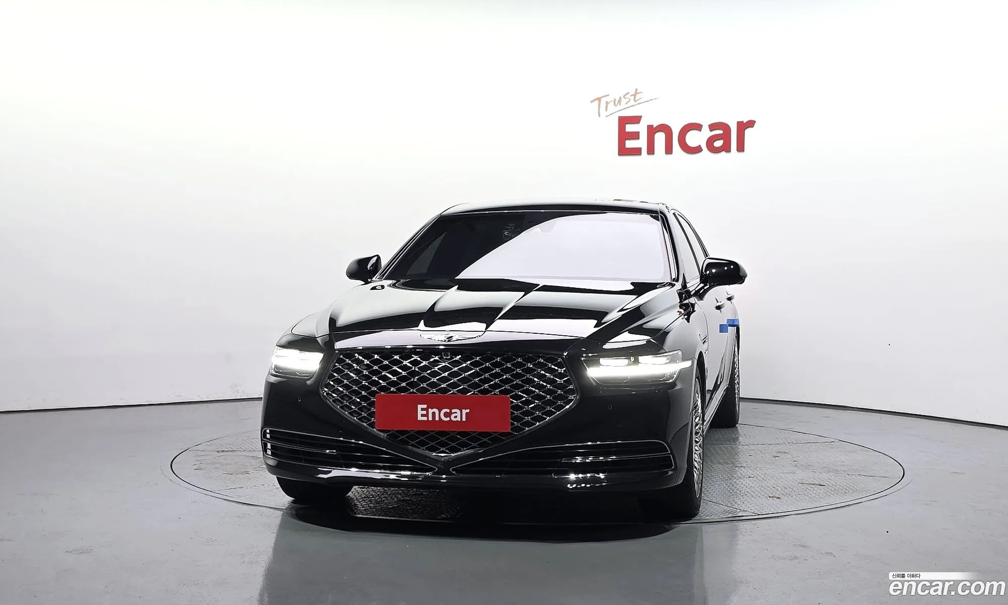 Genesis G90 2019 KMHG341DDKU066853 — 10