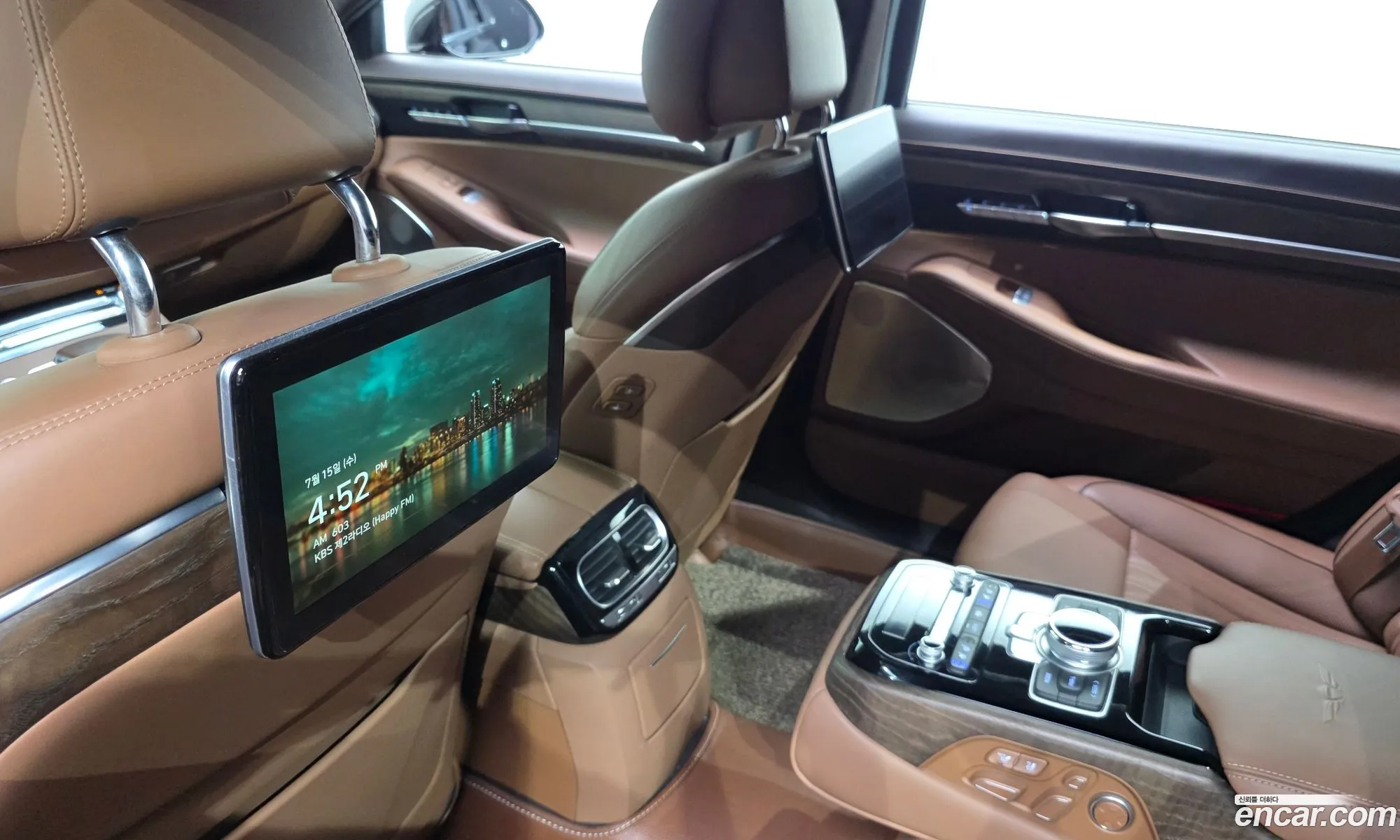 Genesis G90 2019 KMHG341DDKU066853 — 15