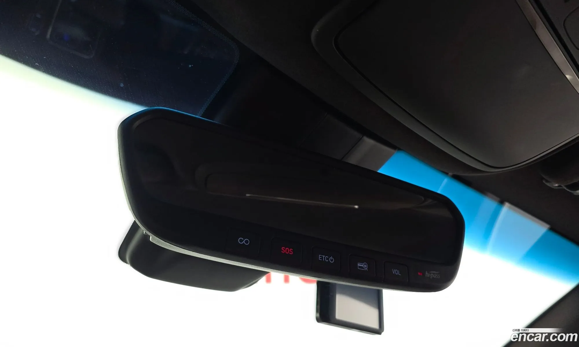 Genesis G90 2019 KMHG341DDKU066853 — 9