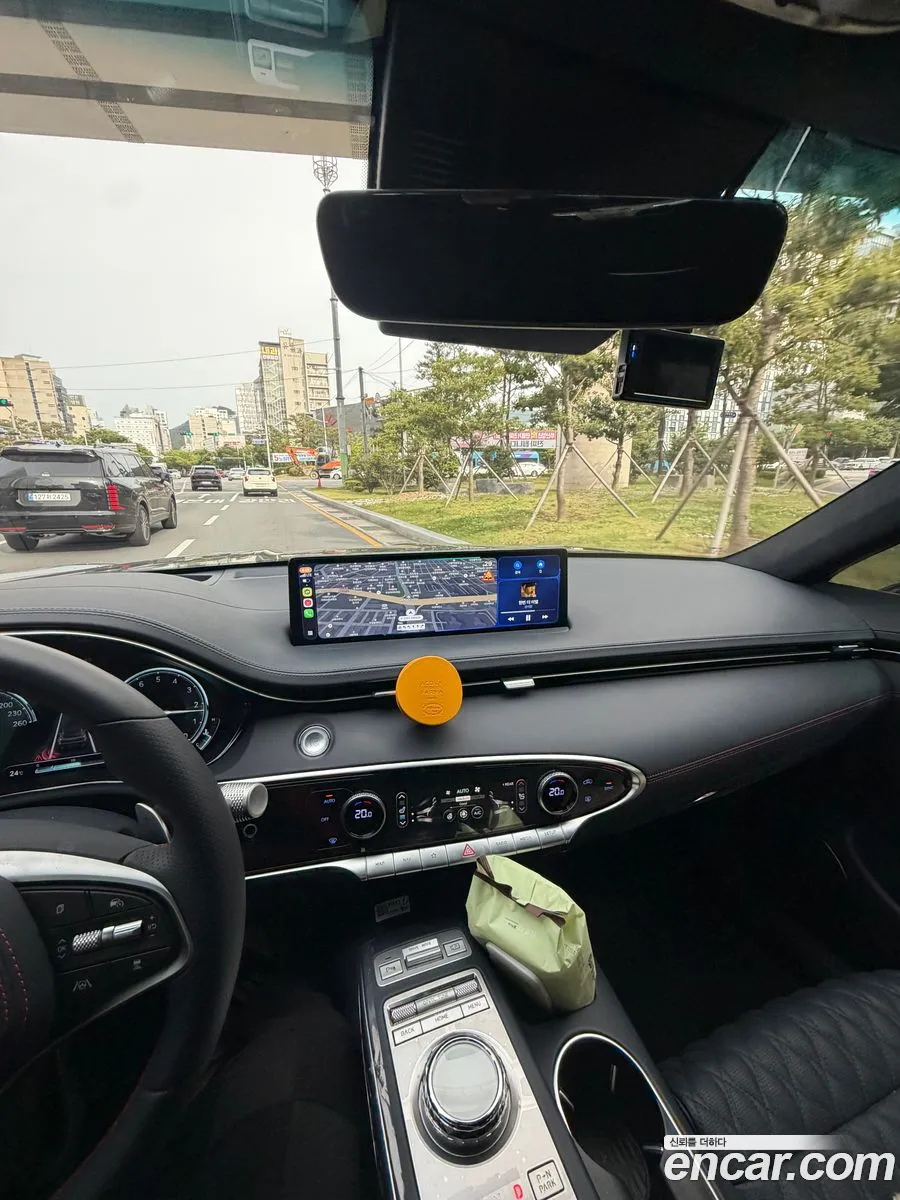 Genesis GV70 2023 — 14