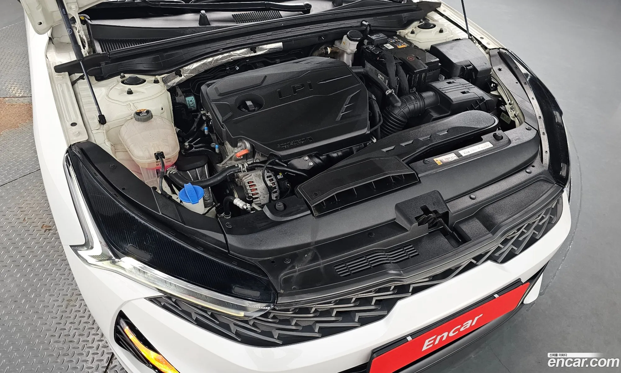 Kia K5 2022 KNAG541BBNA185063 — 4