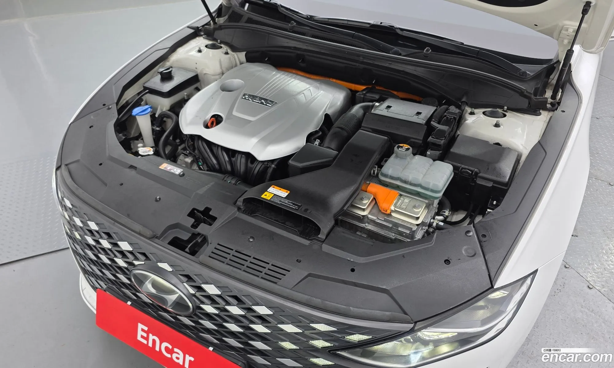 Hyundai Grandeur IG Hybrid 2020 — 17