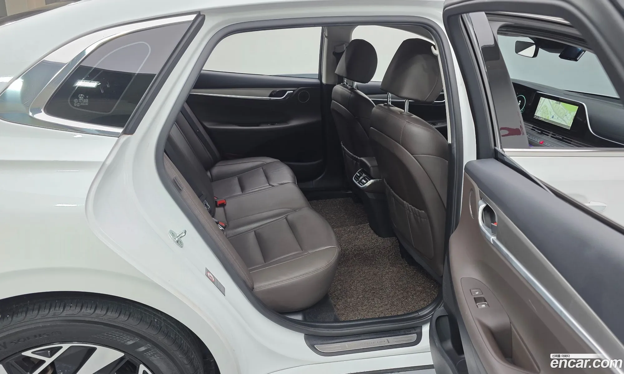 Hyundai Grandeur IG Hybrid 2020 — 8