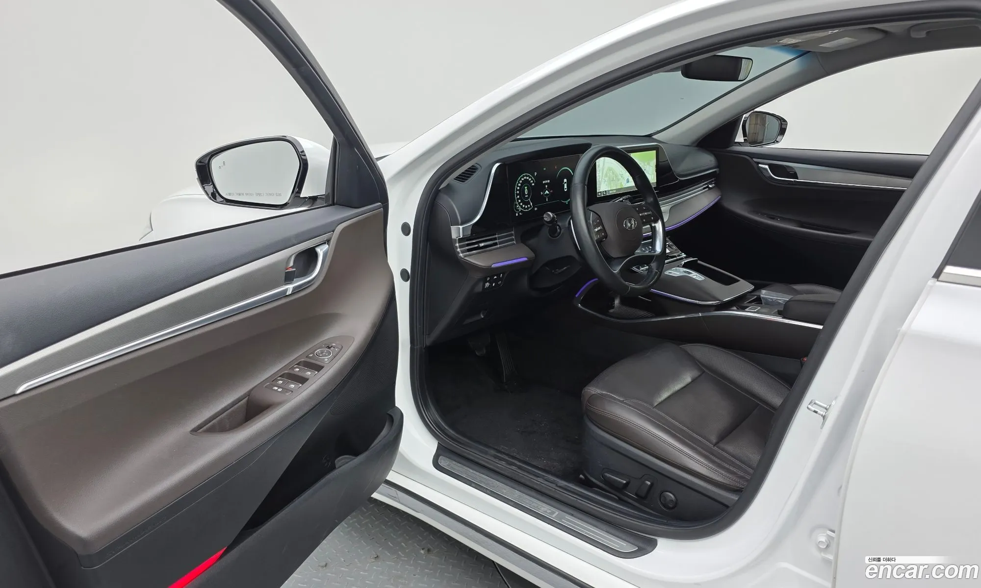 Hyundai Grandeur IG Hybrid 2020 — 12