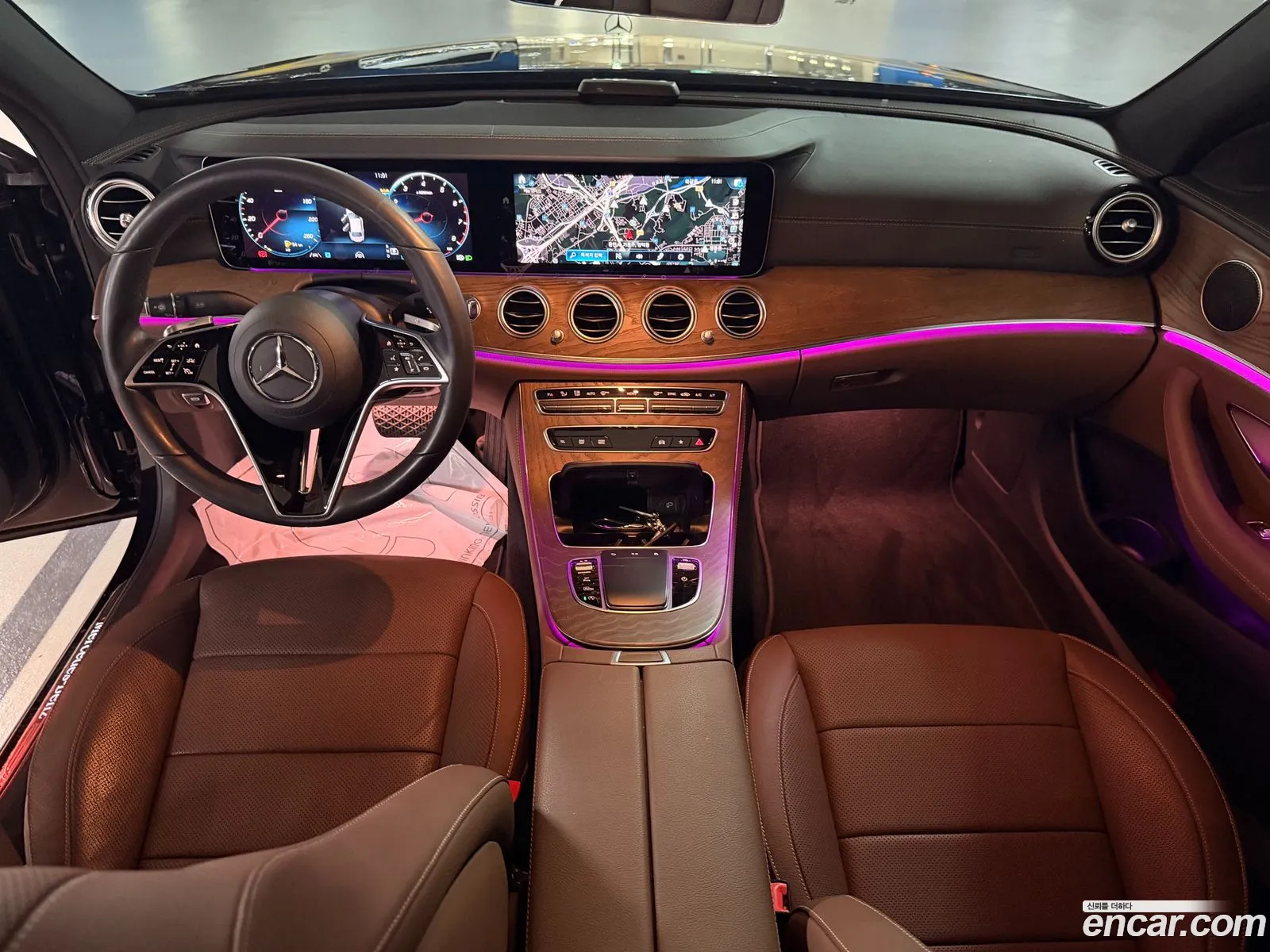 Mercedes-Benz E-Class W213 2022 — 18