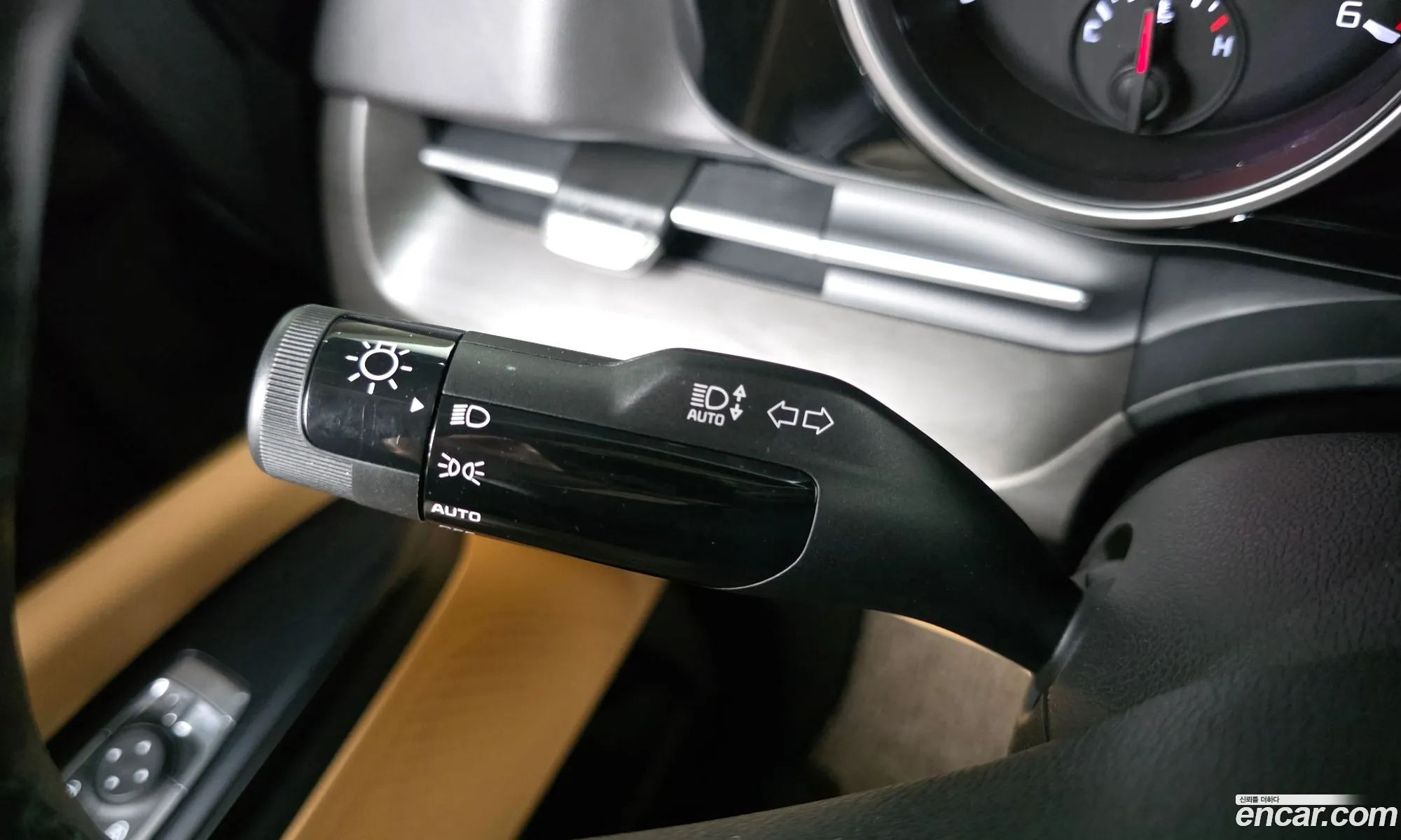 Kia Carnival 2021 — 24