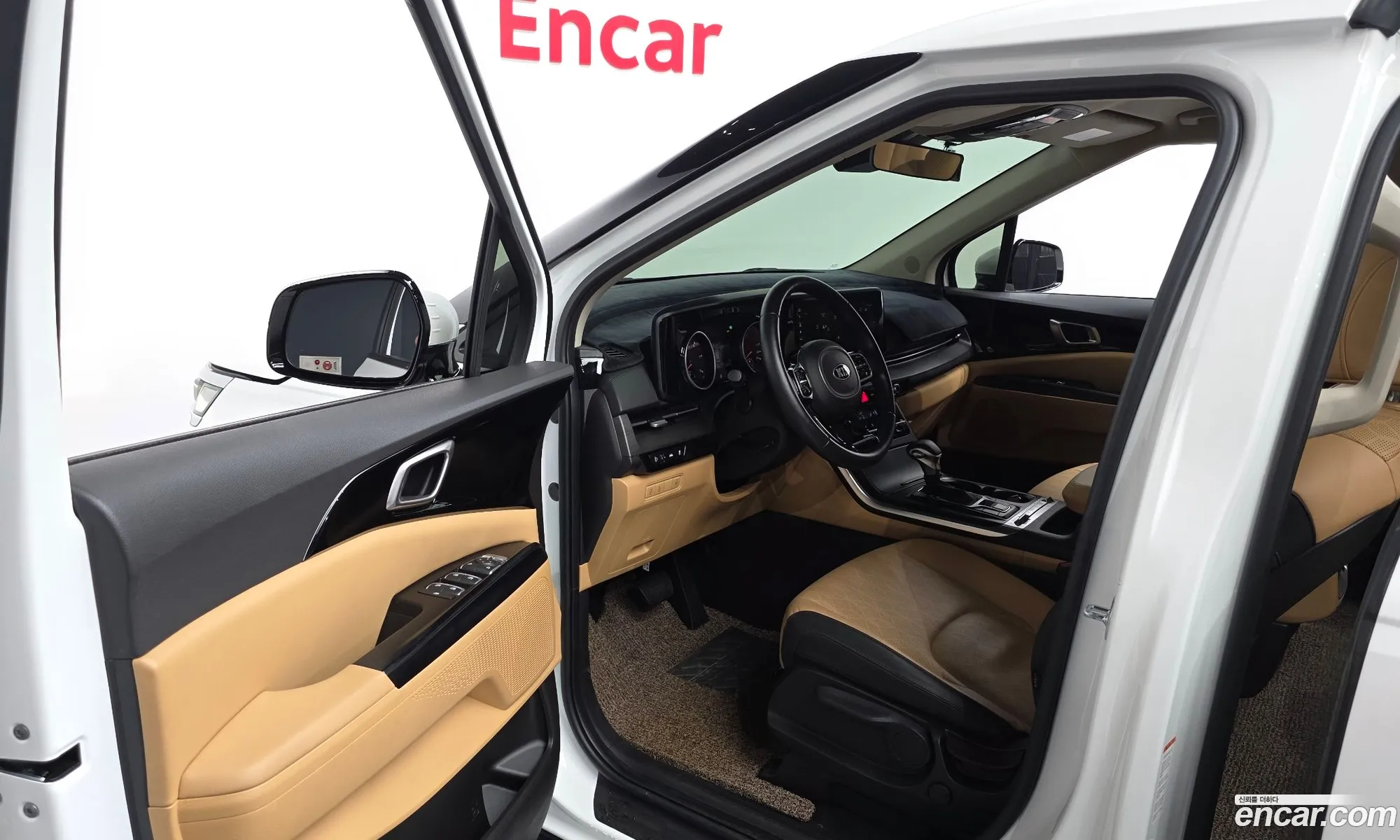 Kia Carnival 2021 — 9