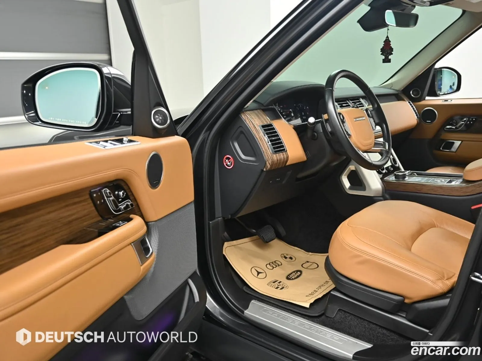 Land Rover Range Rover 2021 — 18
