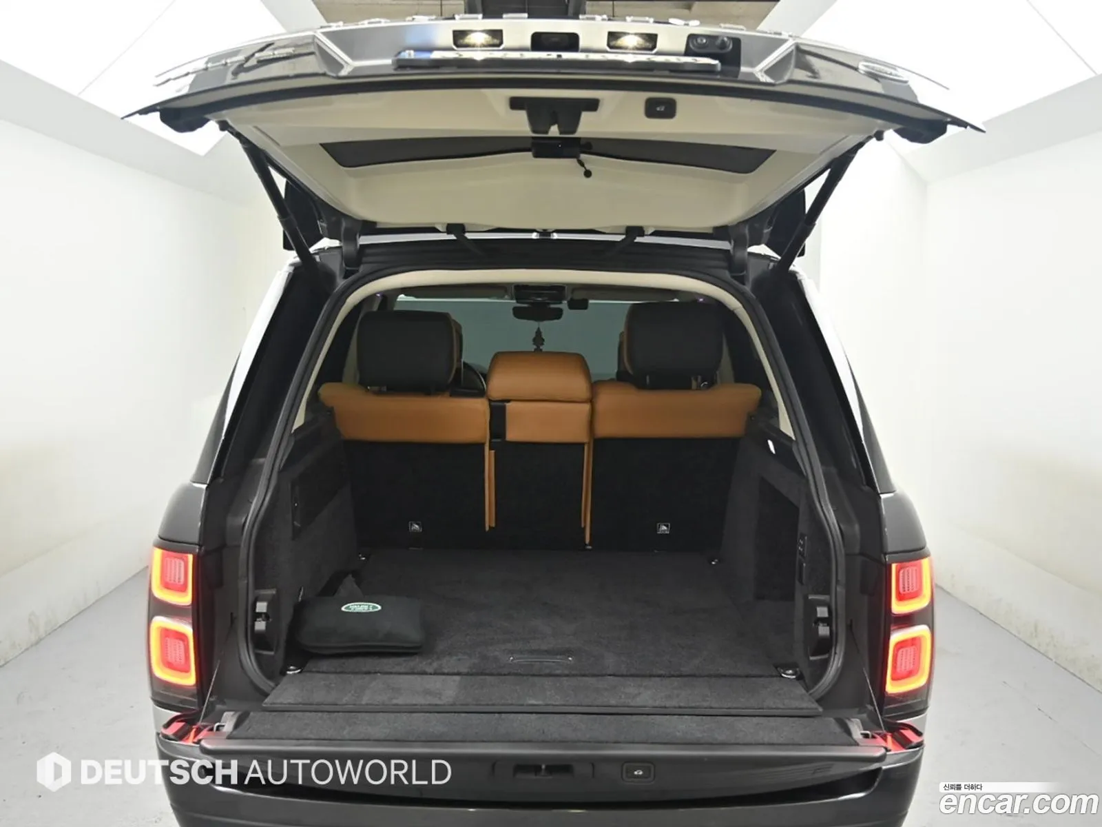 Land Rover Range Rover 2021 — 11