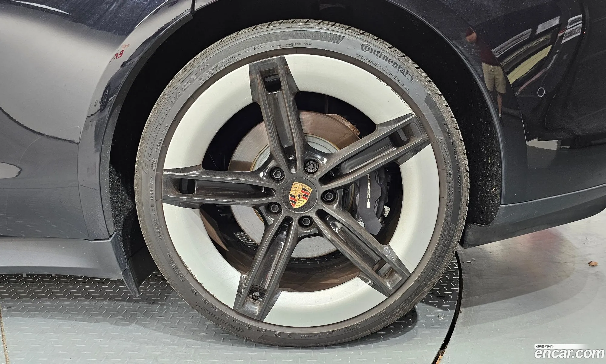 Porsche Taycan 2024 — 6