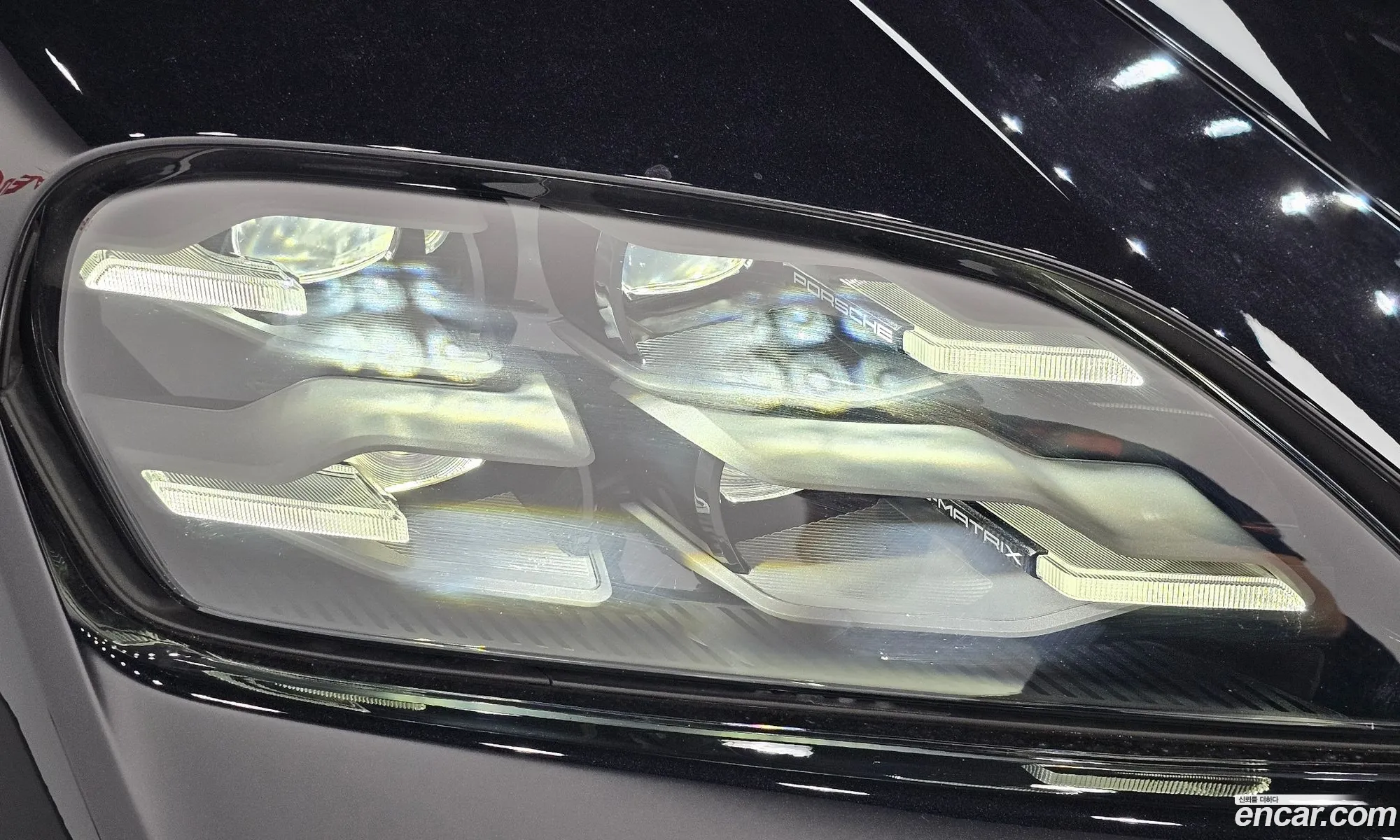 Porsche Taycan 2024 — 17