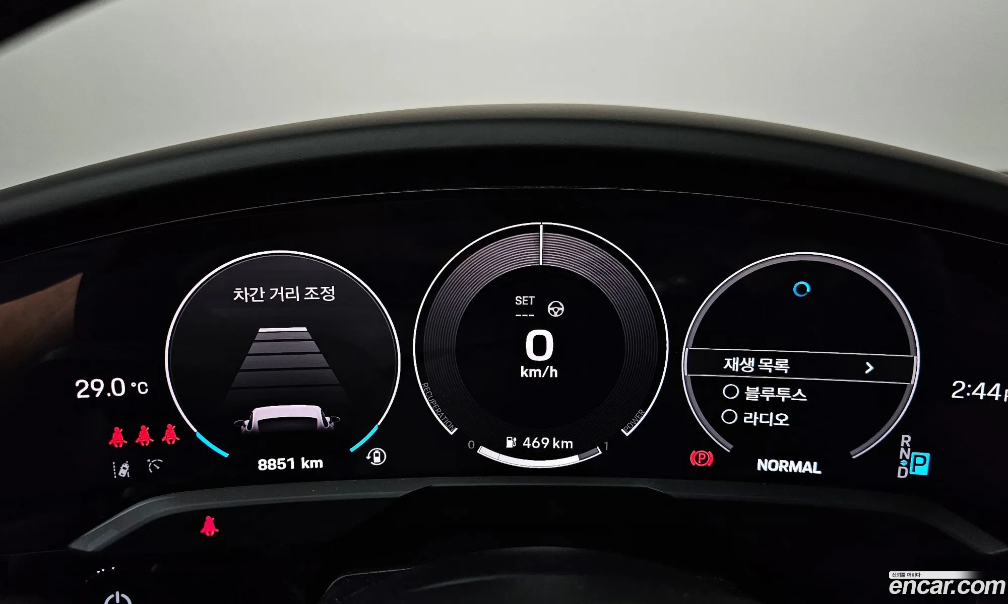 Porsche Taycan 2024 — 4