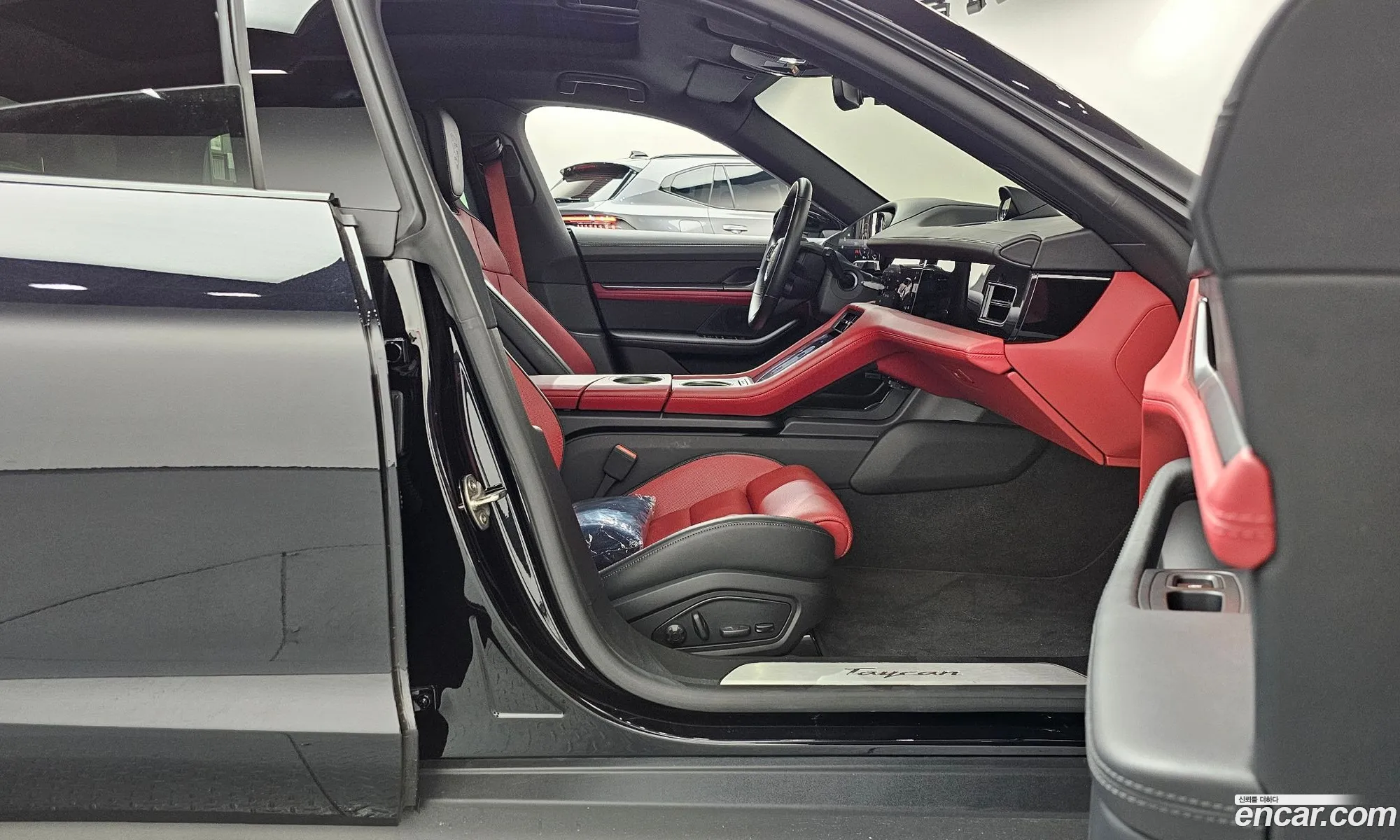 Porsche Taycan 2024 — 22