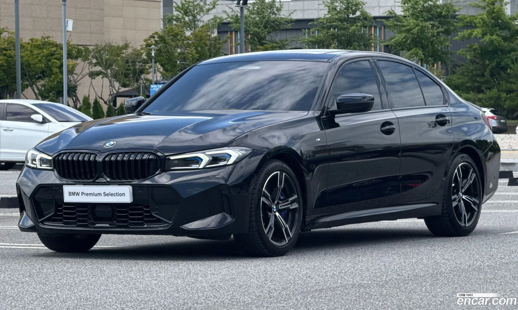 BMW 3 Series 2024 — 16