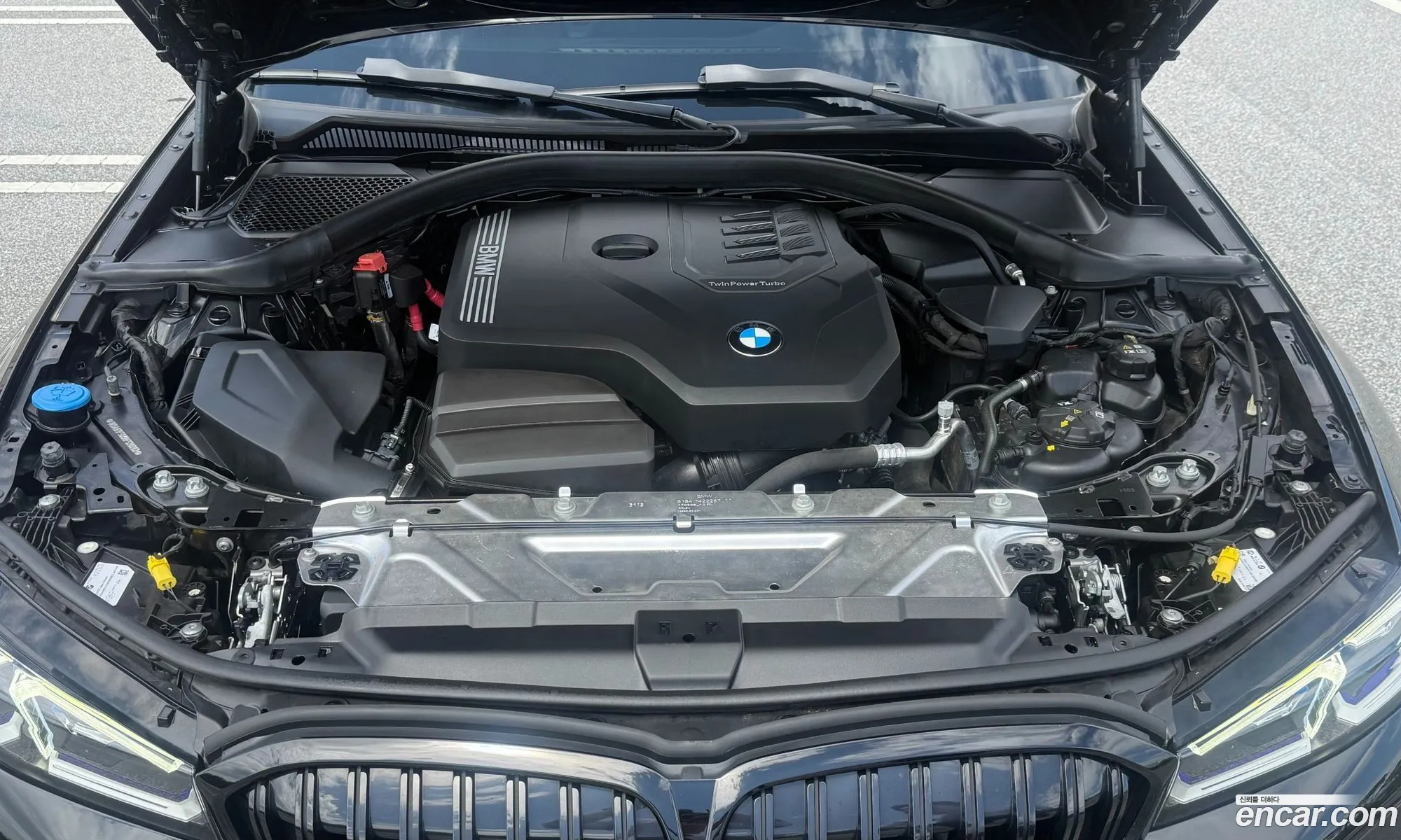 BMW 3 Series 2024 — 3