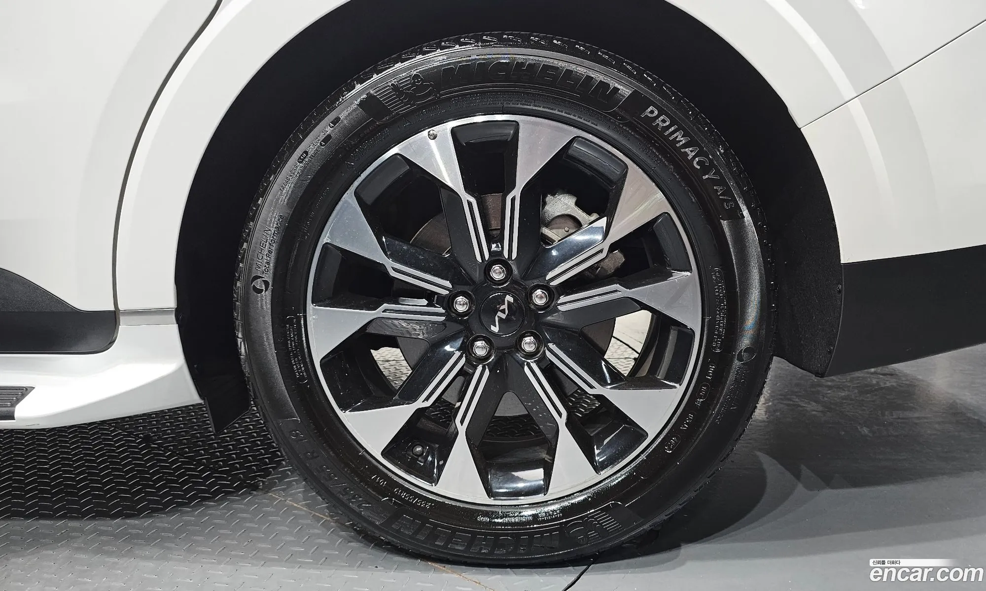 Kia Carnival 2021 — 4