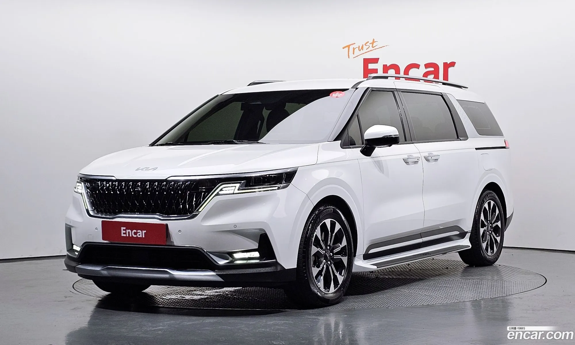 Kia Carnival 2021 — 29