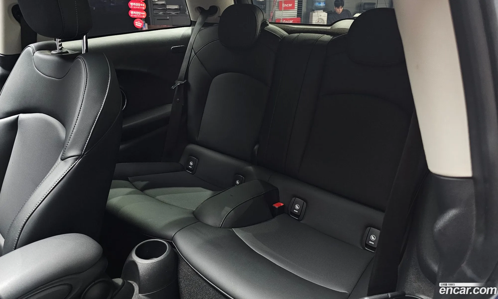 Mini Cooper 2020 — 24