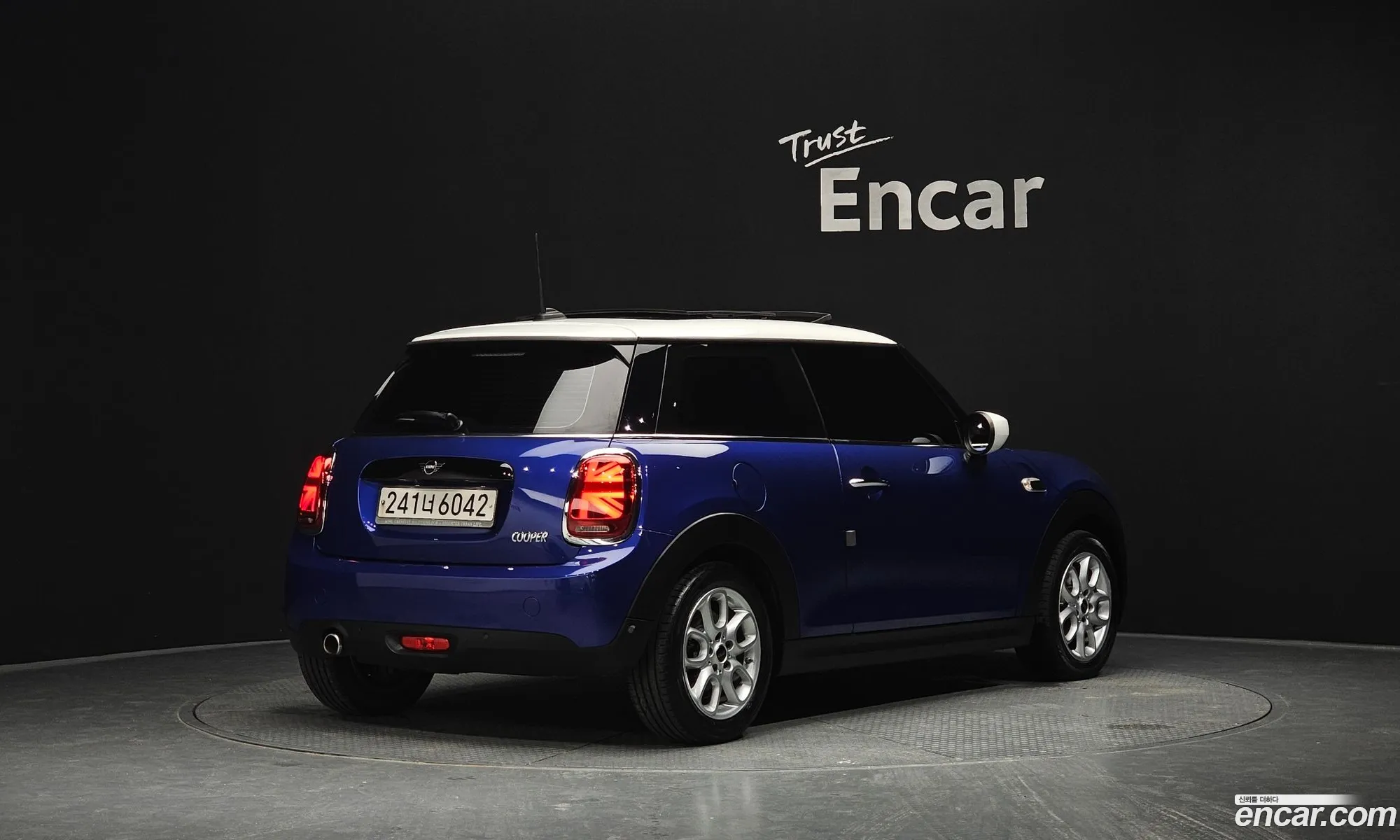 Mini Cooper 2020 — 30