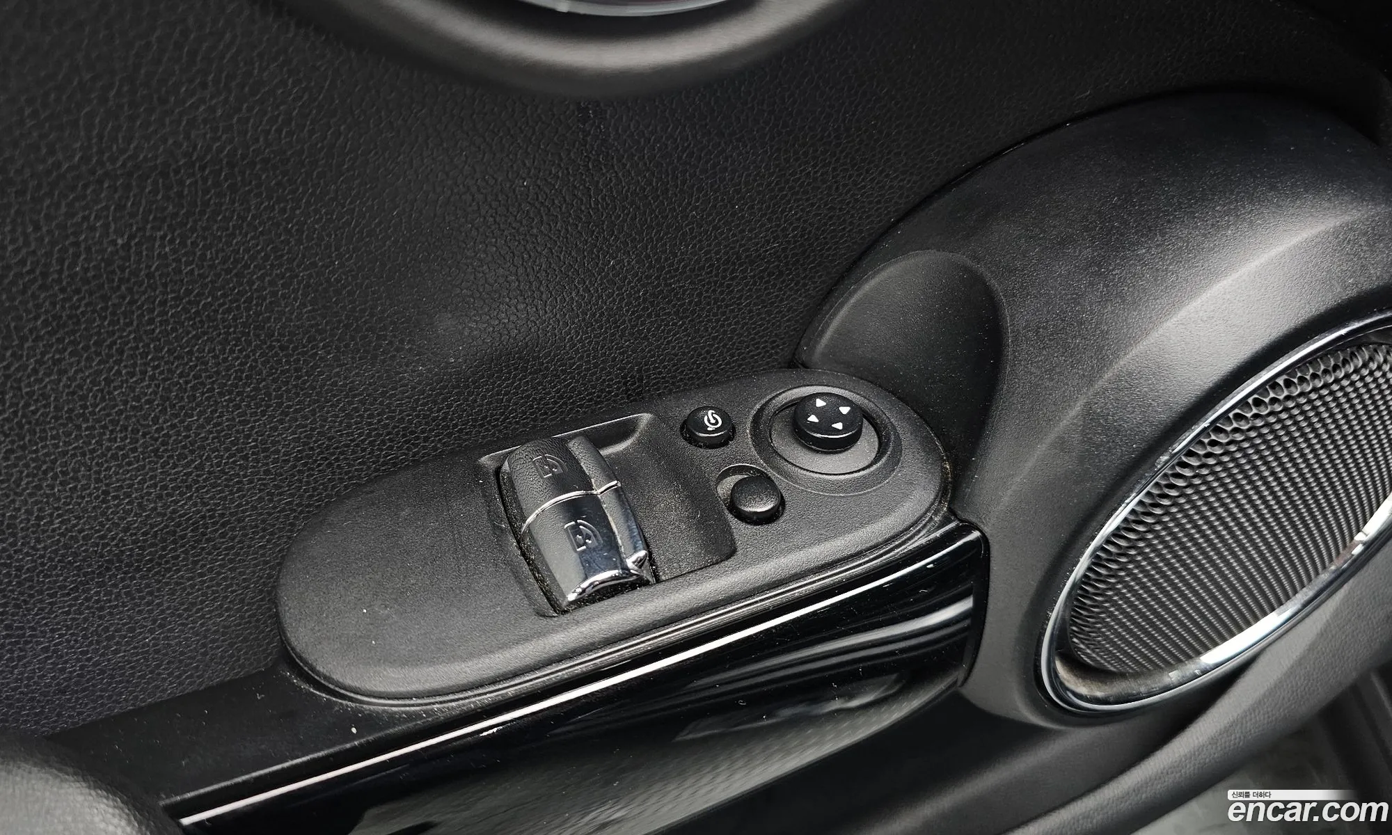 Mini Cooper 2020 — 12