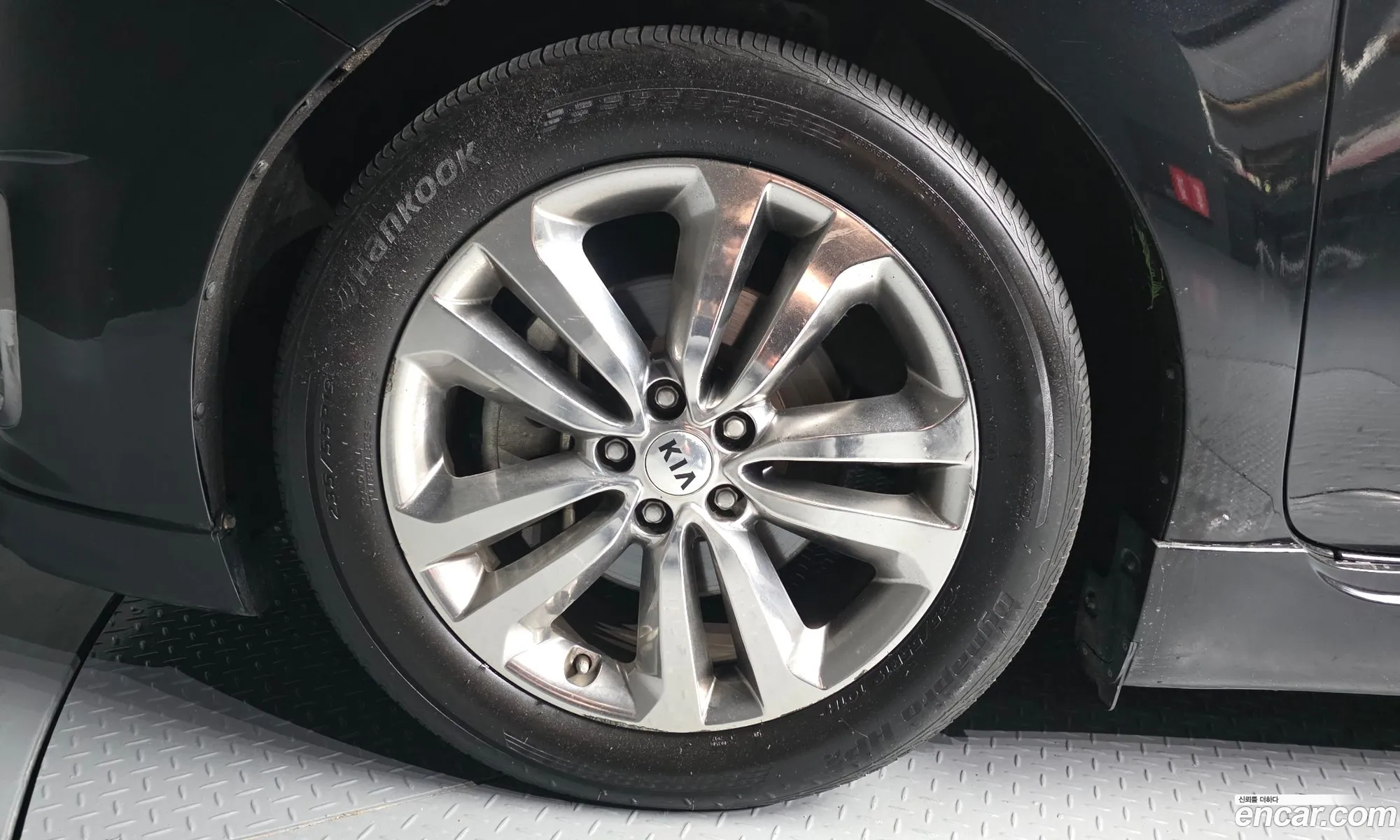 Kia Carnival 2017 KNAME811BJS385001 — 4
