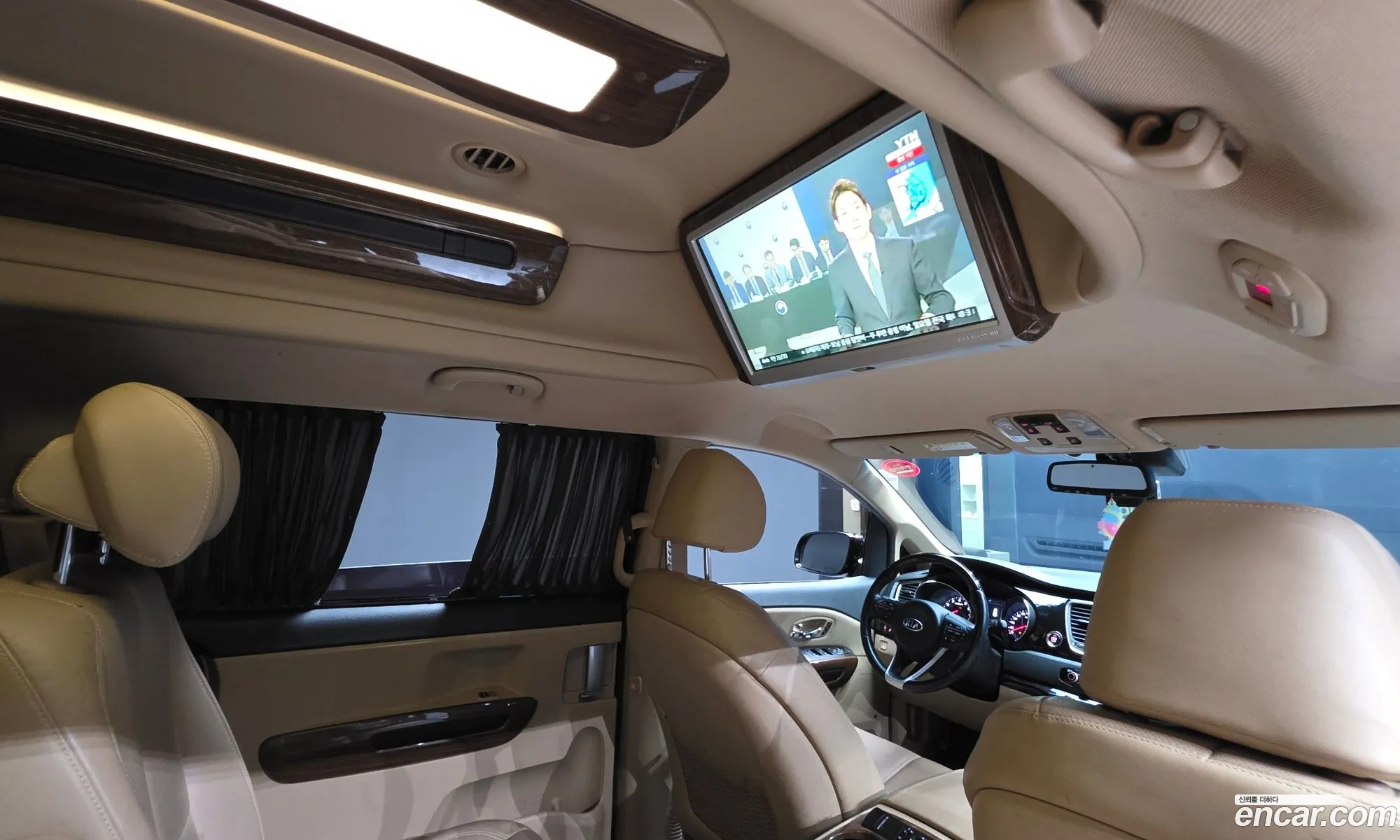 Kia Carnival 2017 KNAME811BJS385001 — 16