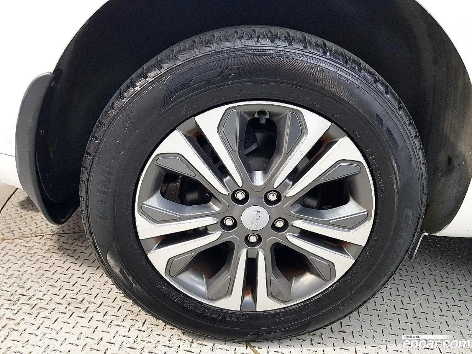 Kia Carnival 2019 — 18
