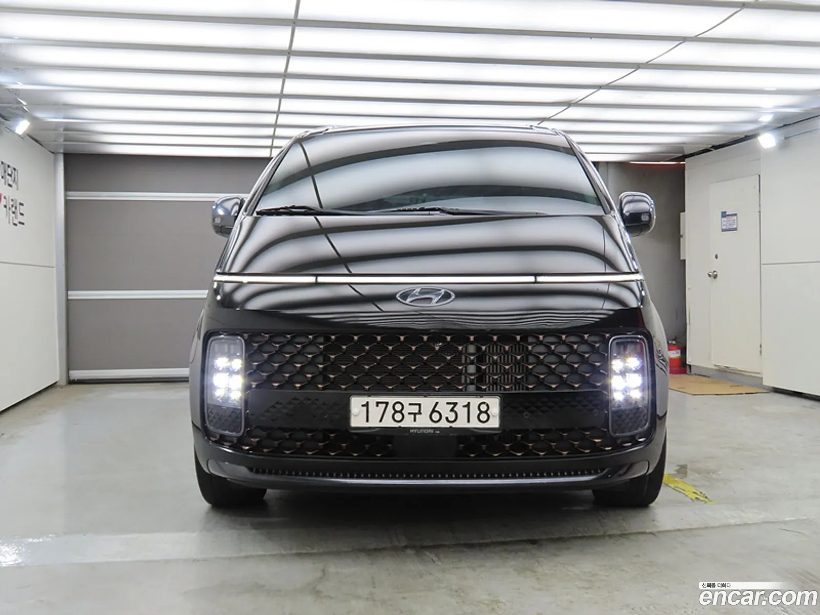 Hyundai Staria 2022 — 7
