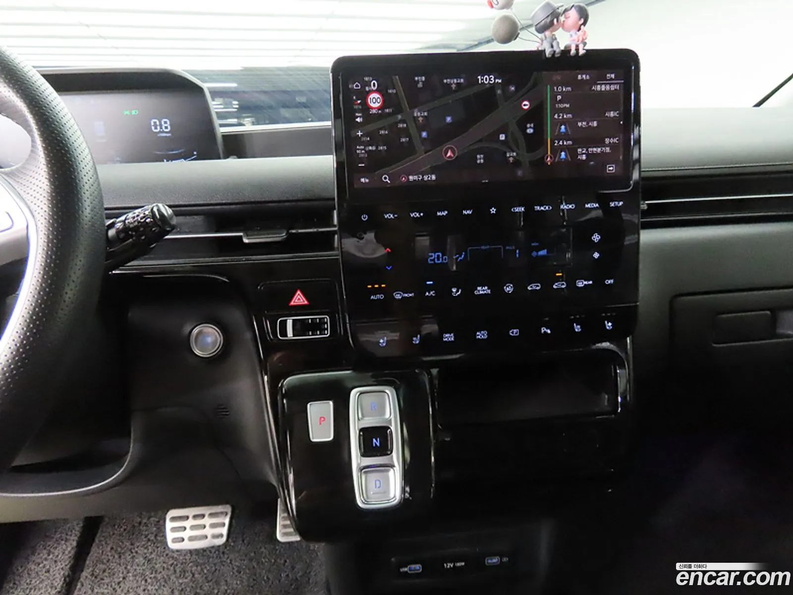 Hyundai Staria 2022 — 18