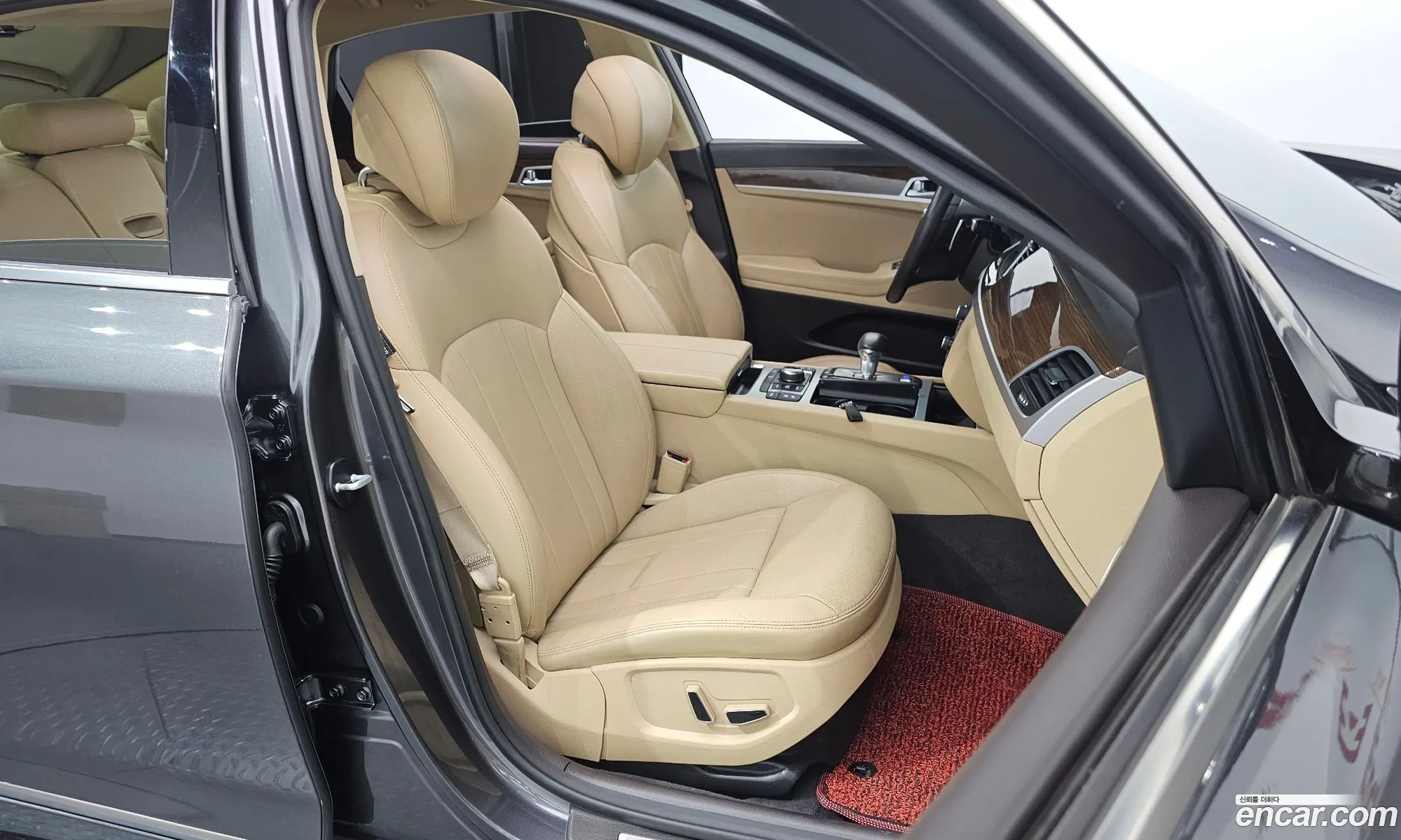 Genesis G80 2017 KMHGM41DDHU213255 — 10