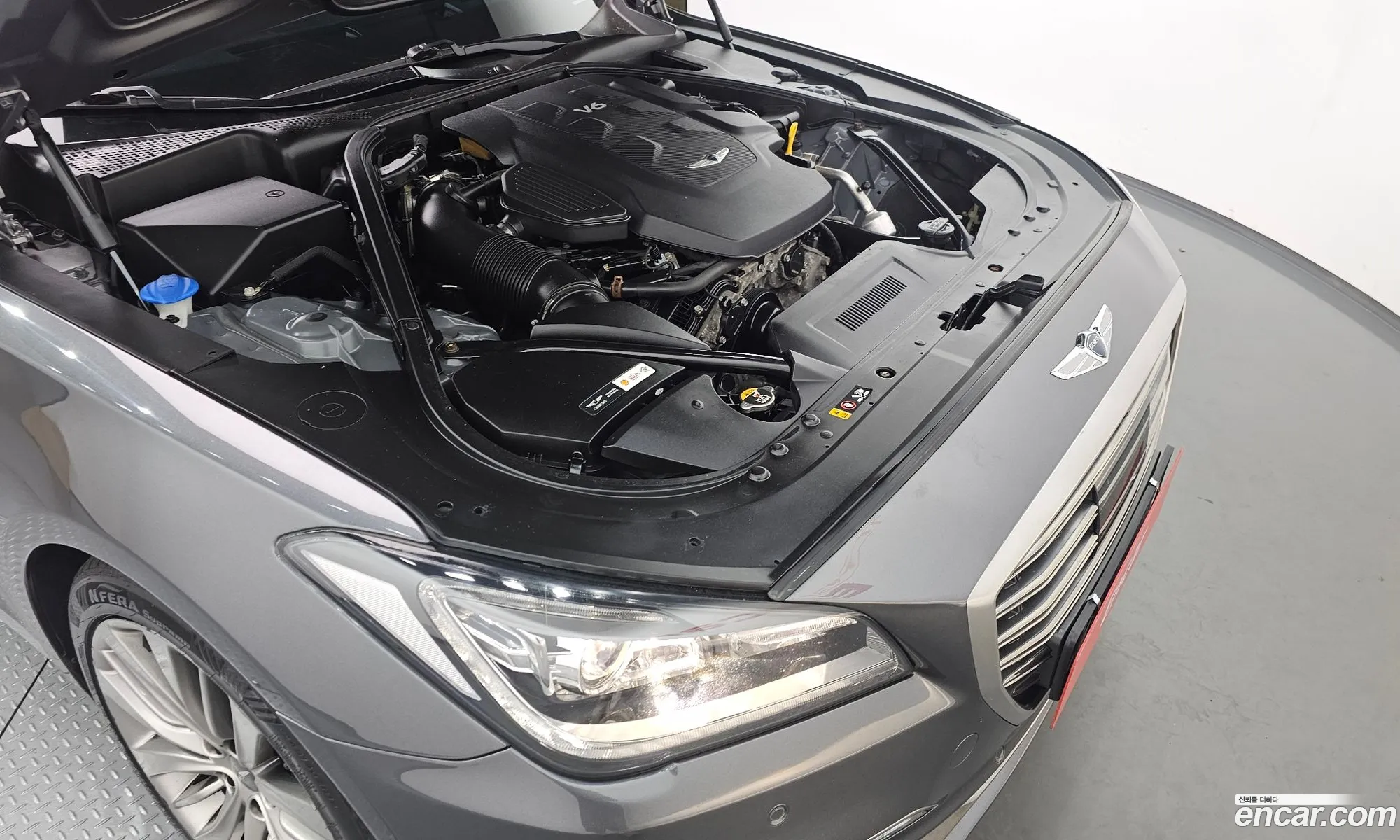 Genesis G80 2017 KMHGM41DDHU213255 — 4