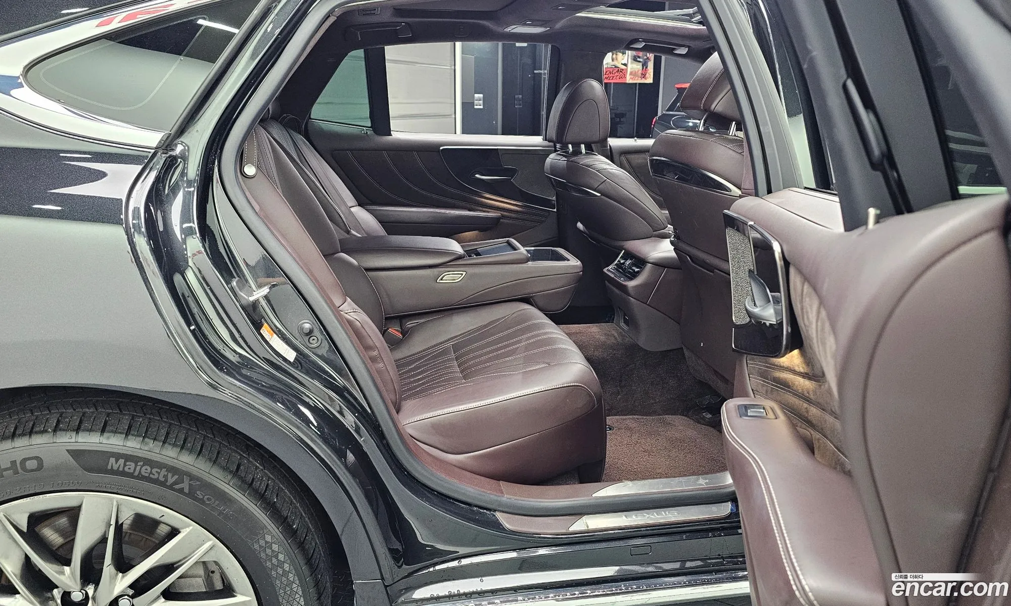 Lexus LS500 2019 — 9