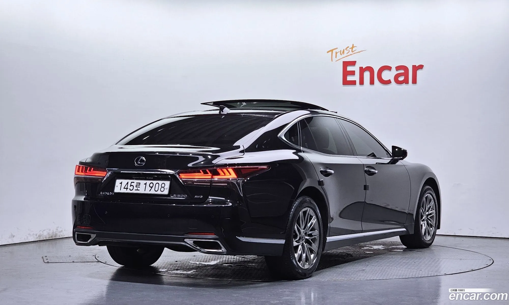 Lexus LS500 2019 — 8
