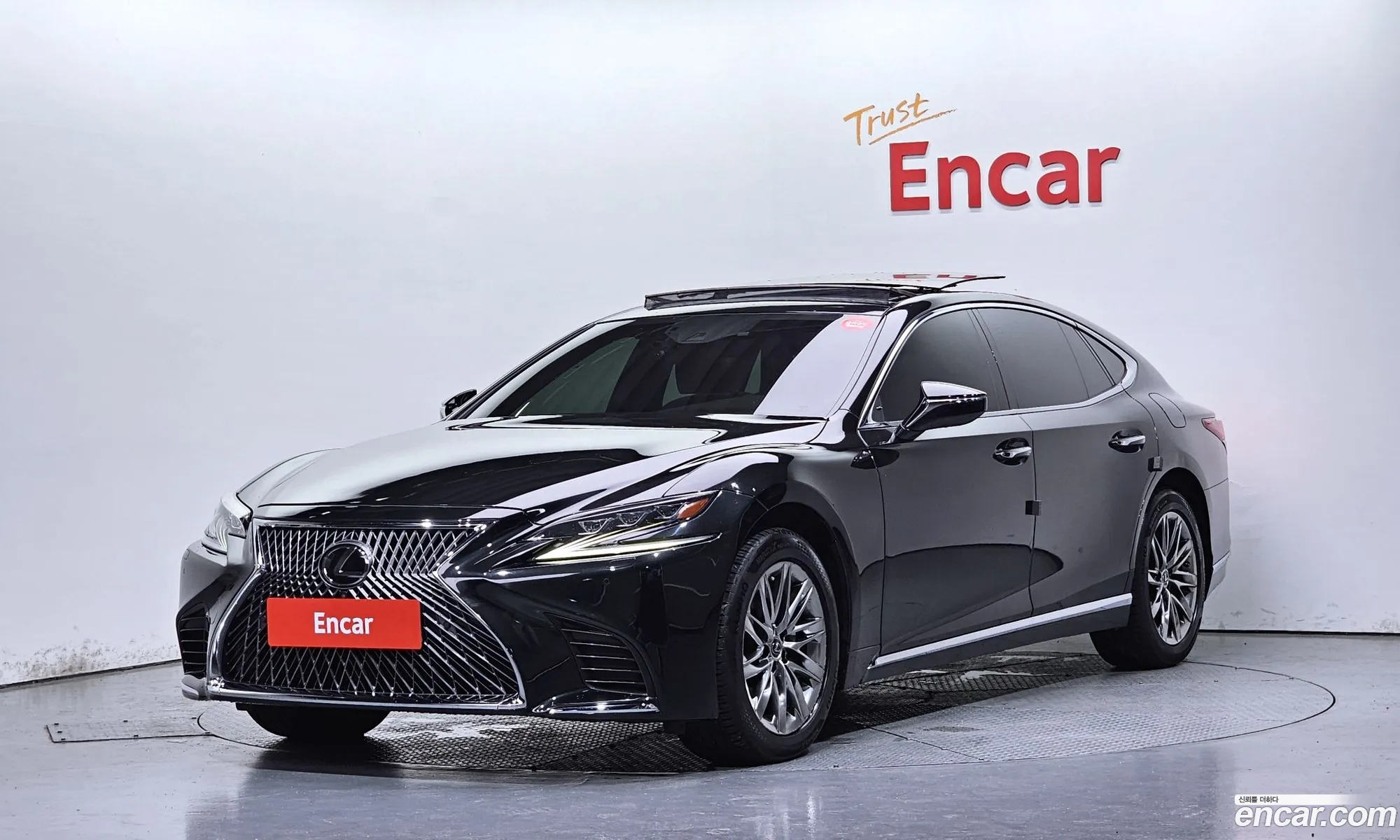 Lexus LS500 2019 — 4