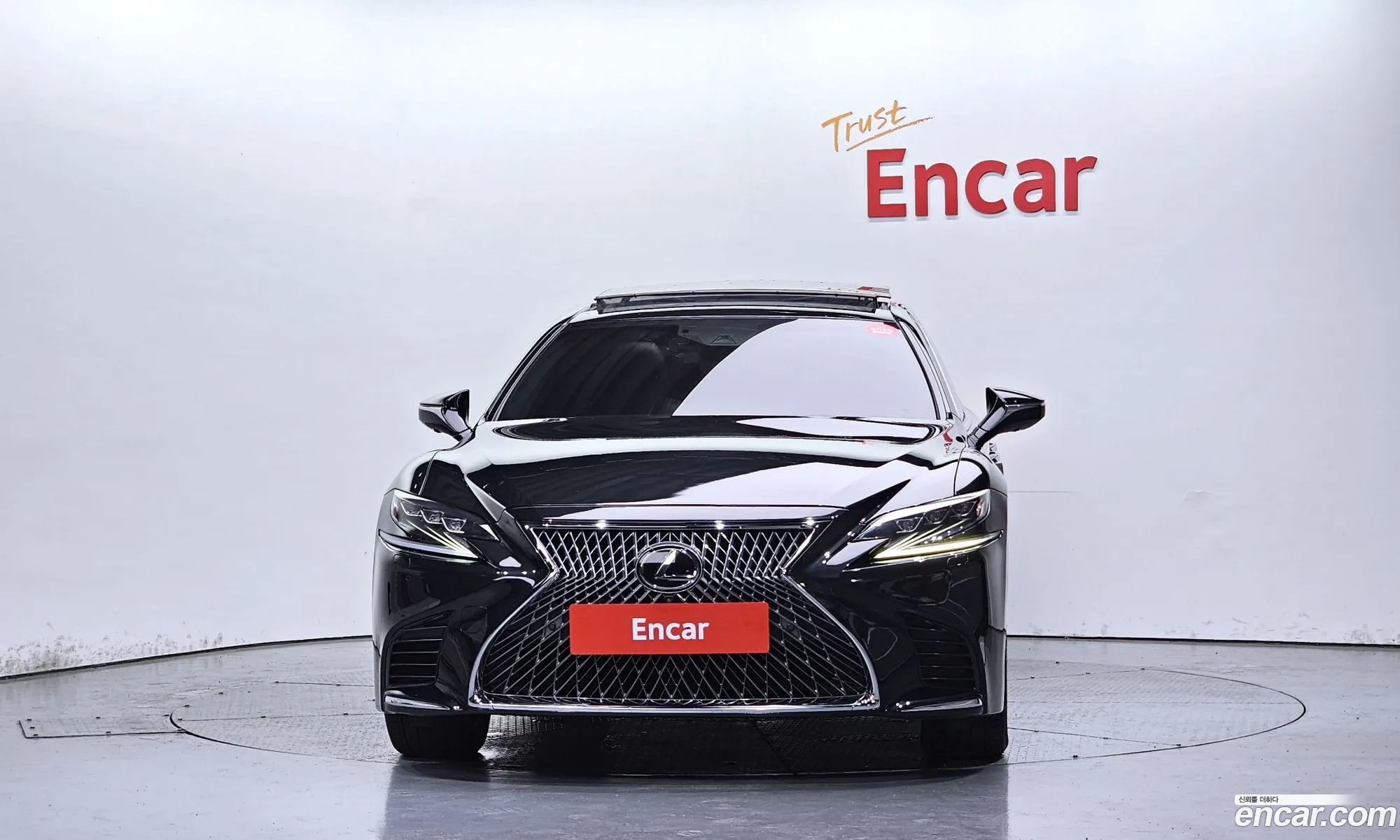 Lexus LS500 2019 — 2