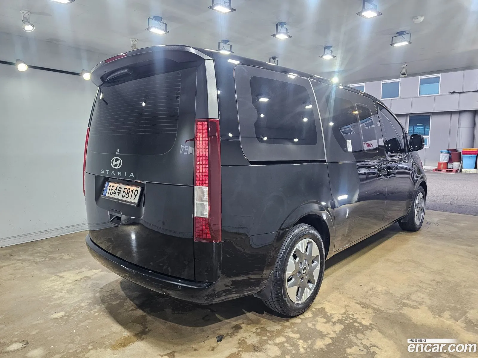Hyundai Staria 2024 — 15