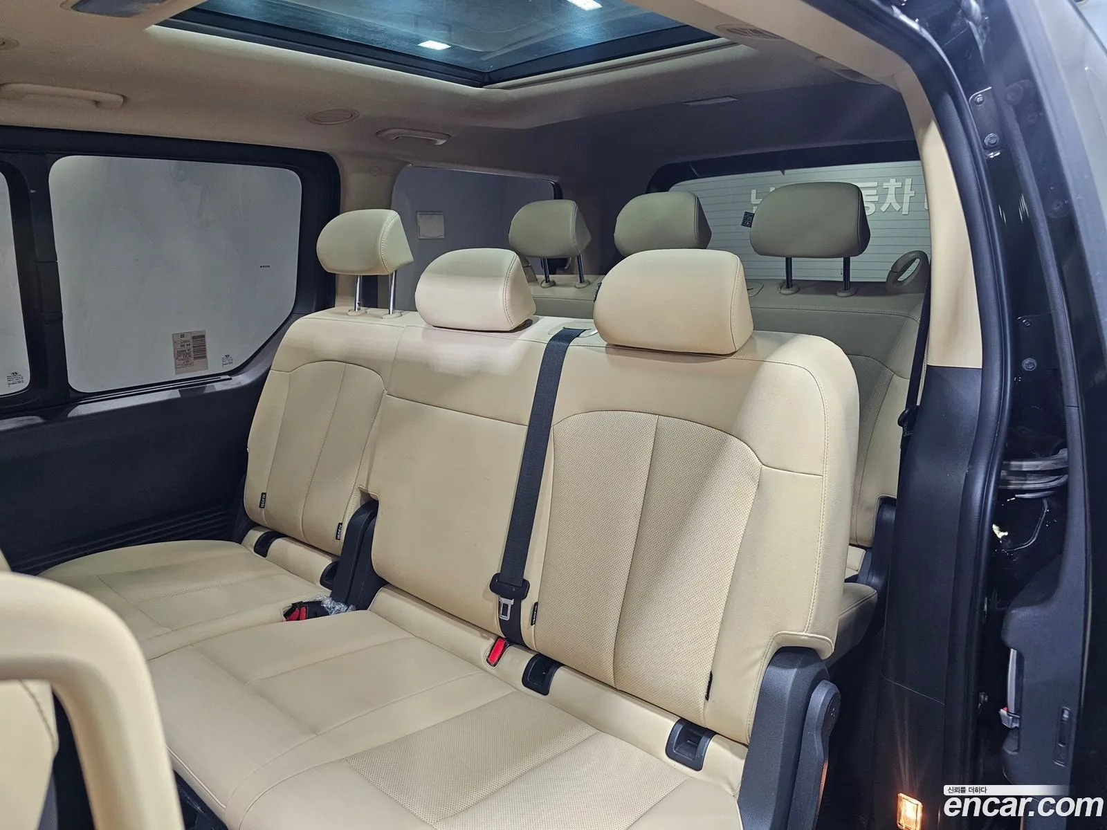 Hyundai Staria 2024 — 2