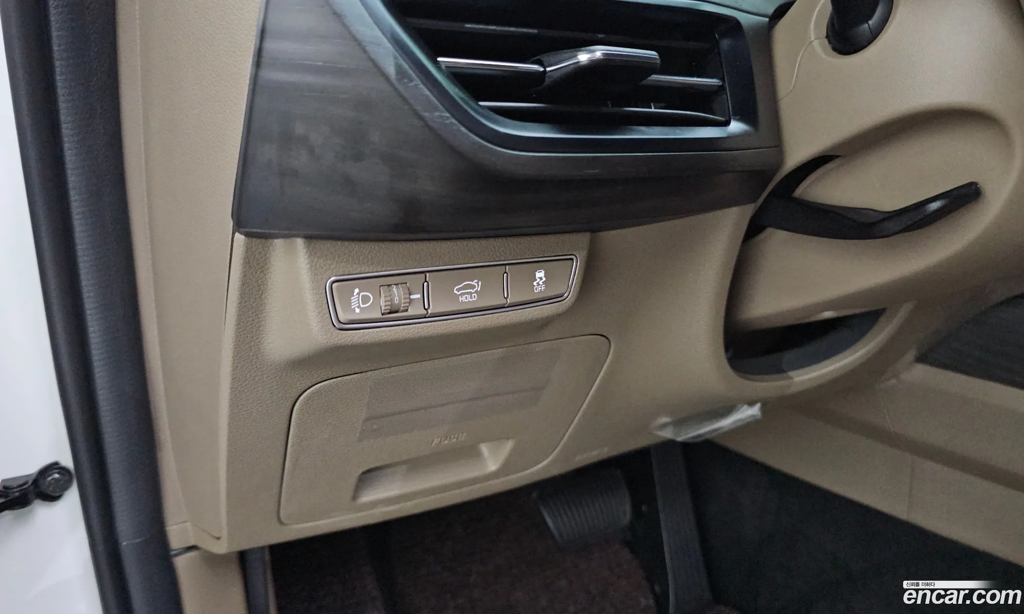 Kia K8 2022 KNAM241BBPA034190 — 25