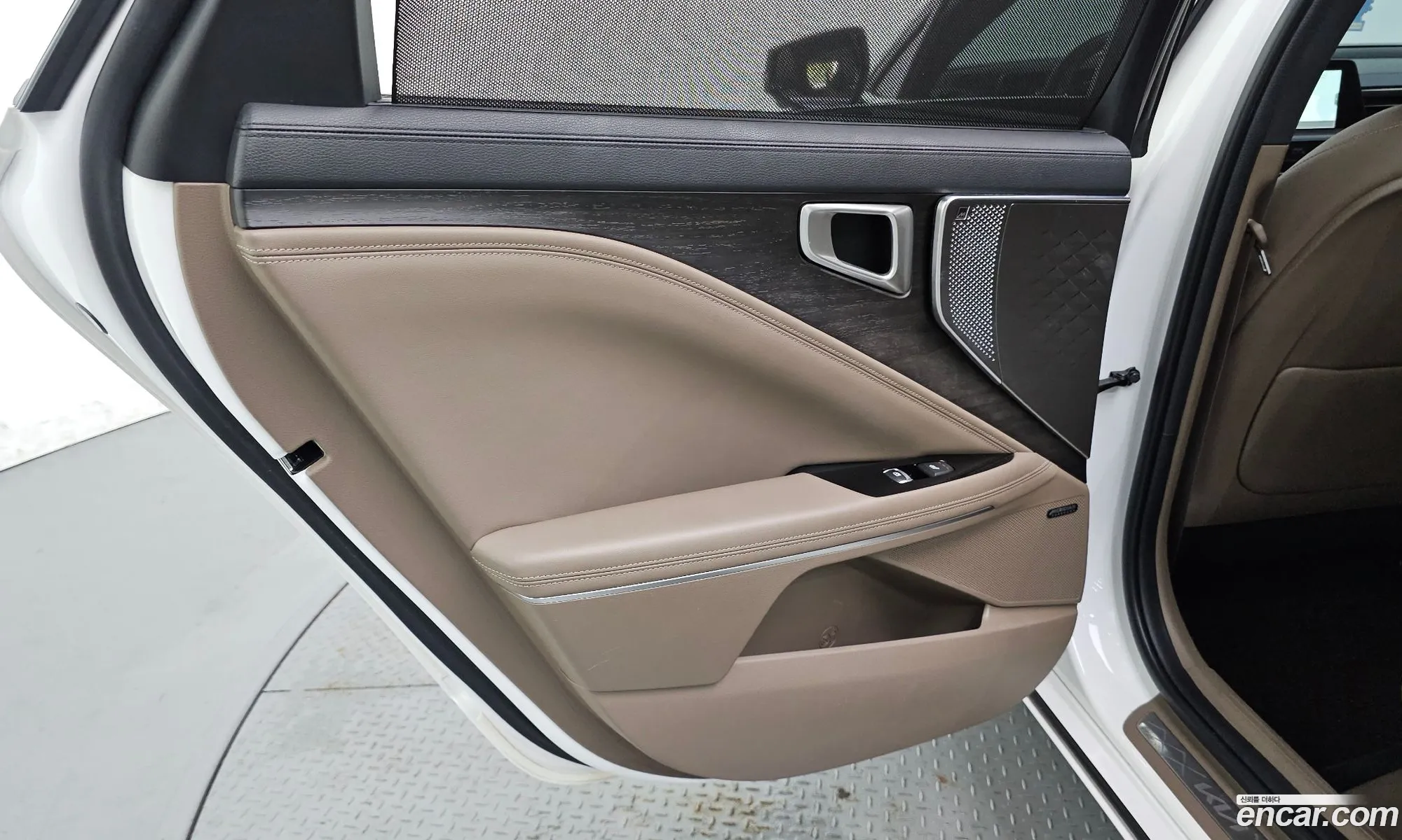 Kia K8 2022 KNAM241BBPA034190 — 27
