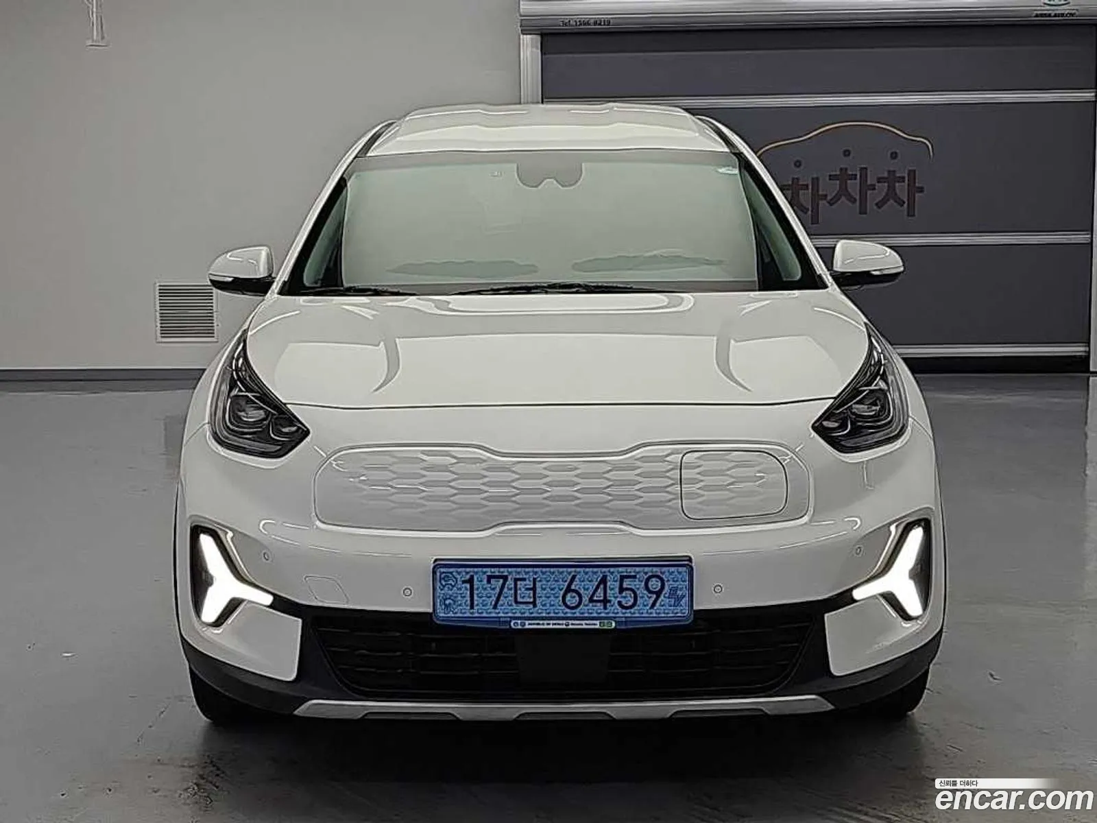 Kia Niro Plus 2022 — 2